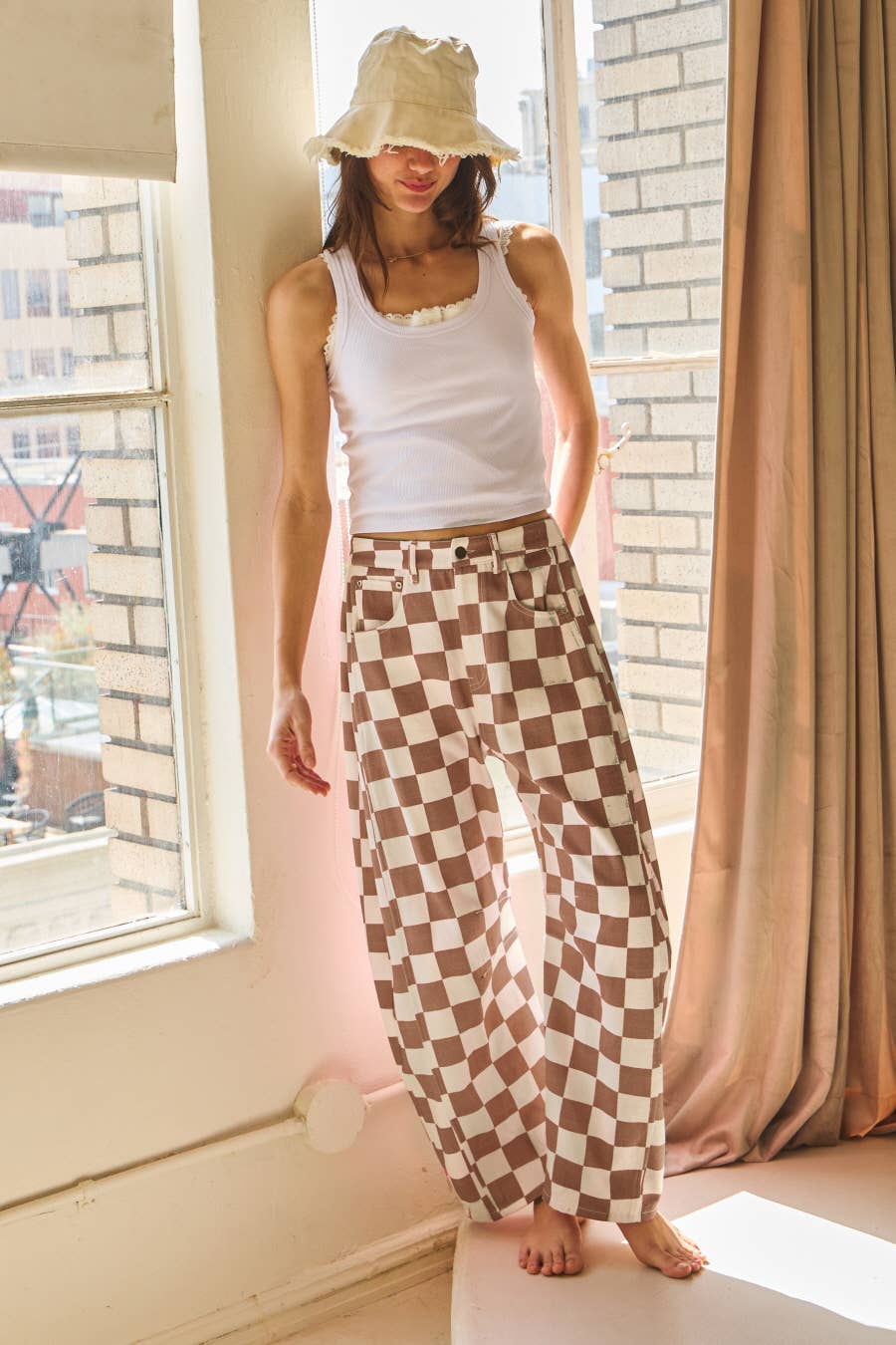 Checkered Printed Barrel Denim Pants: Mocha Combo / L