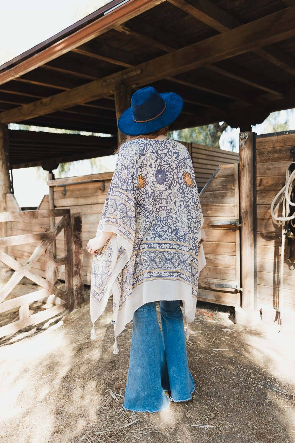 Touch of Morroco Tapestry Tassel Kimono 🌼