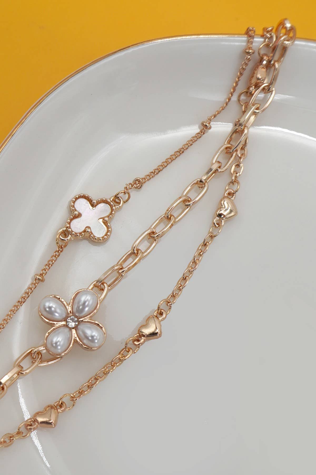 CHARM BRACELET-MULTILAYER FLORAL PEARL CROSS | 80B1352: GOLD