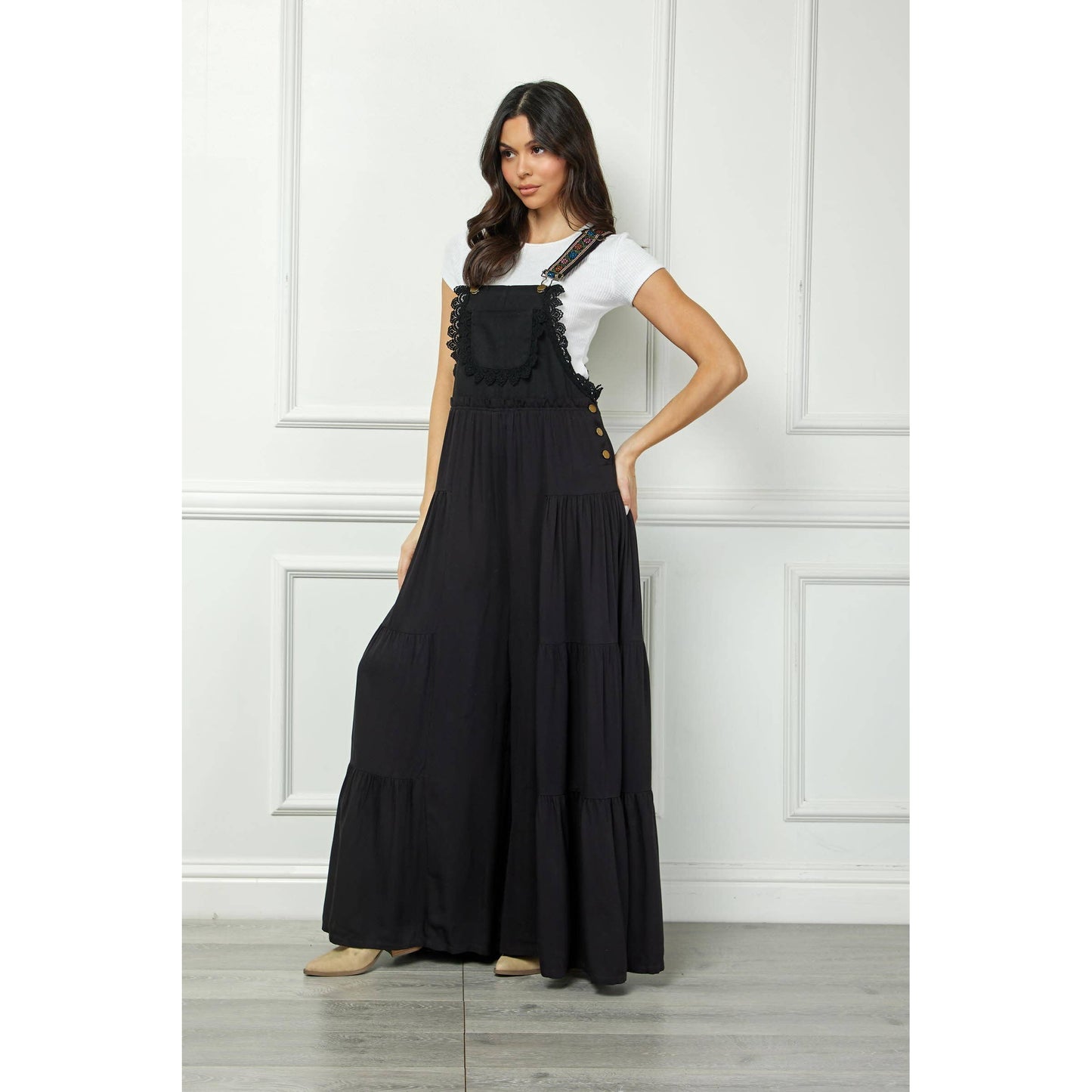 Embroidered Strap Flowy Jumpsuit: Black / L