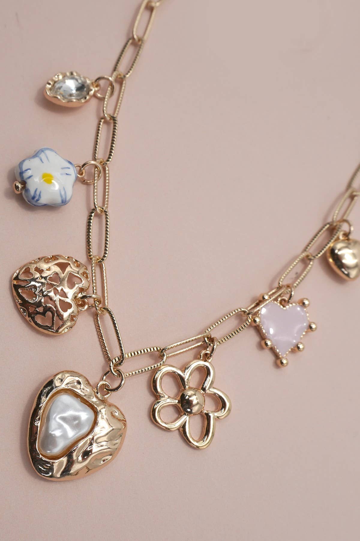 PORCELAIN HEART FLOWER CHARM Necklace| 80N91802