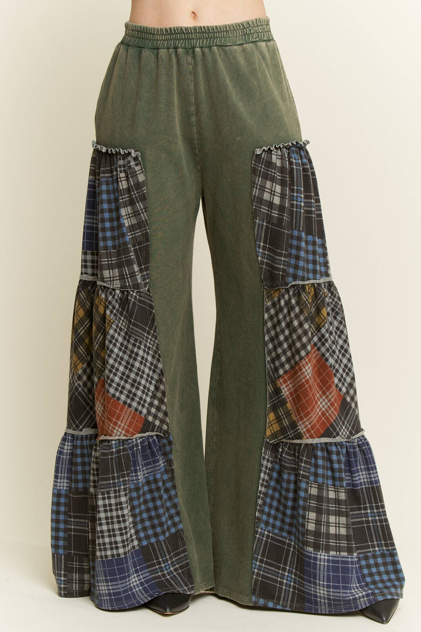Mineral Washed Tiered Plaid Wide Flare pants HP6675: Olive / S-M-L / 2-2-2