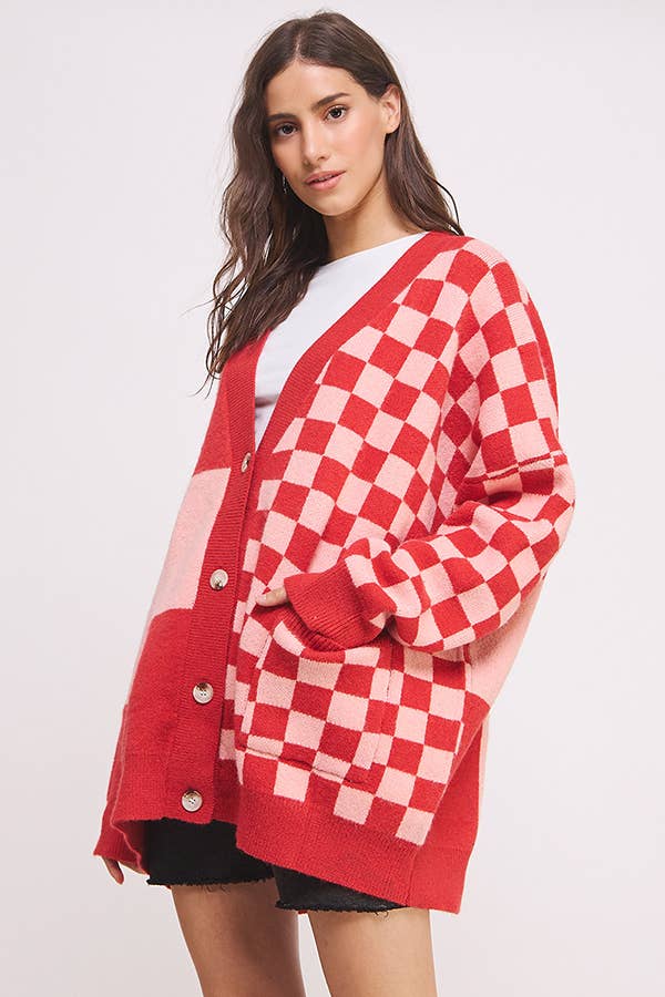 BUTTON DOWN LONG SLEEVE CHECKERED OVERSIZED CARDIGAN: BLACK/WHITE / S/M