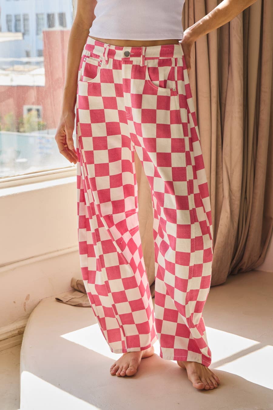 Checkered Printed Barrel Denim Pants: Mocha Combo / M