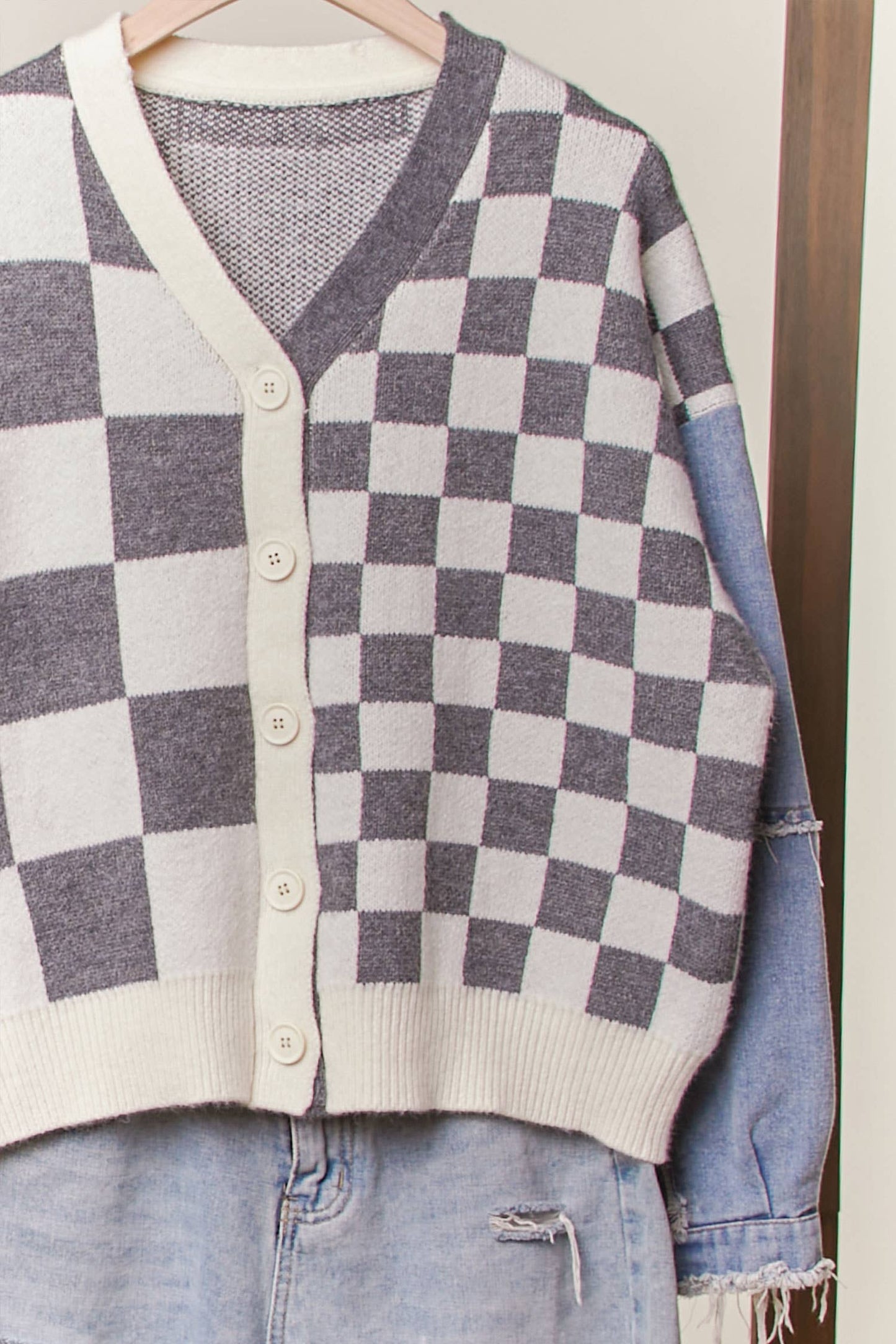 Checker Plaid Cardigan: Charcoal / L
