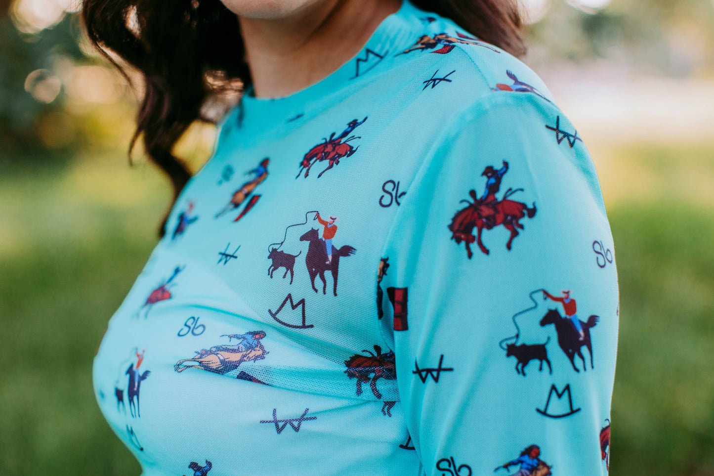 MK462 Branded LS Mesh Top