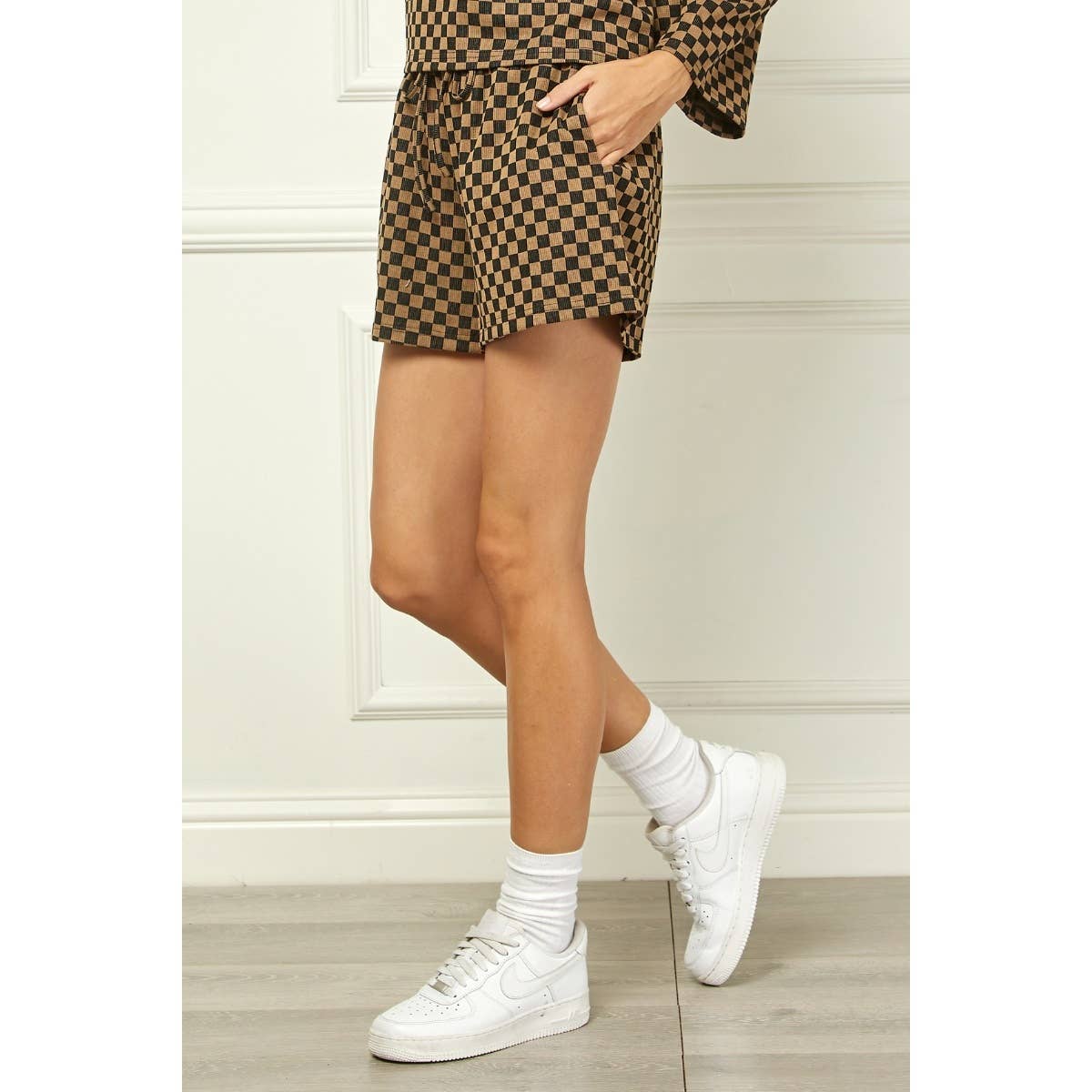 Checker Jersey Drawstring Short : Brown / M