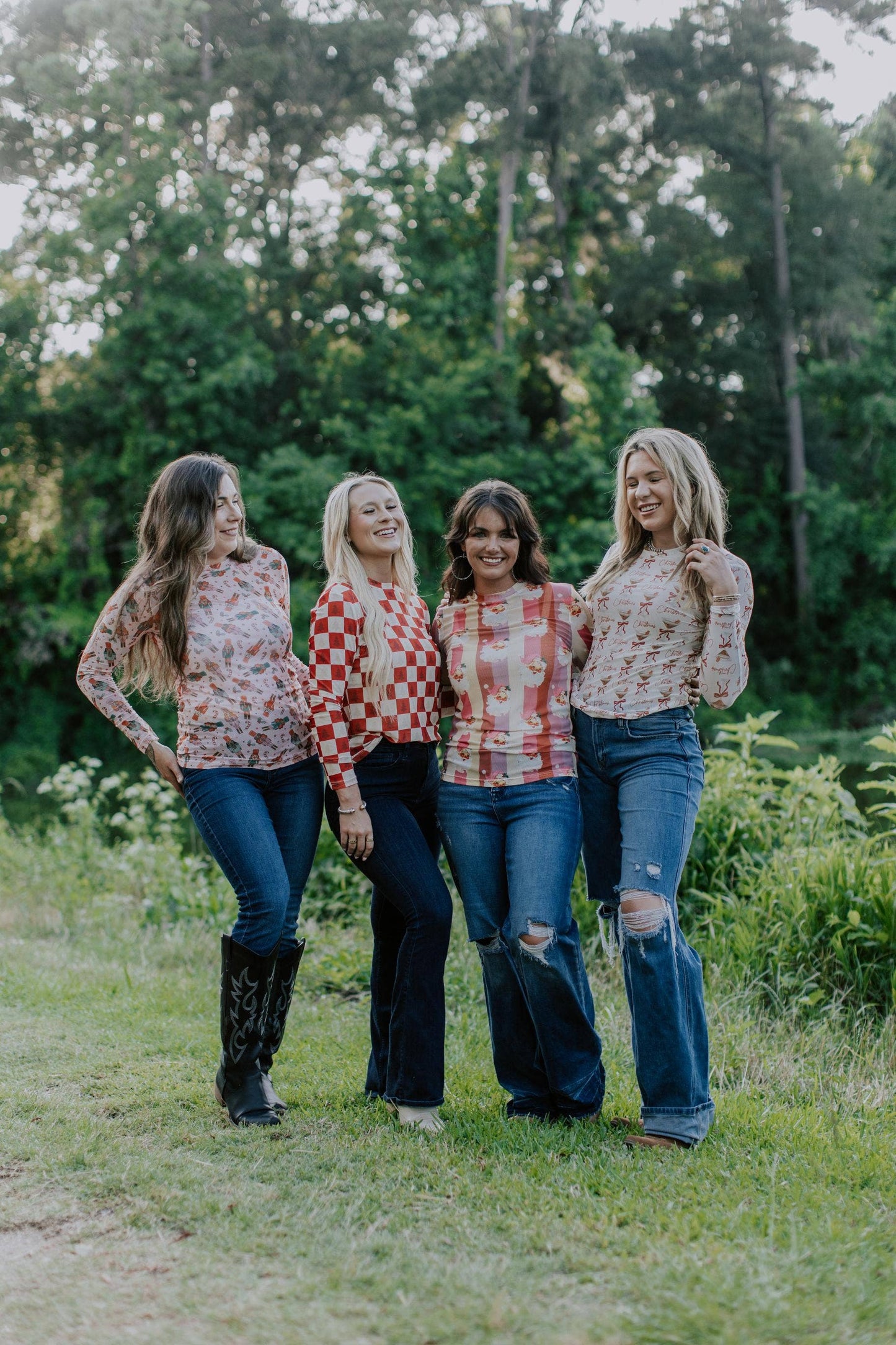 MK820 Jolly Santa Mesh Top