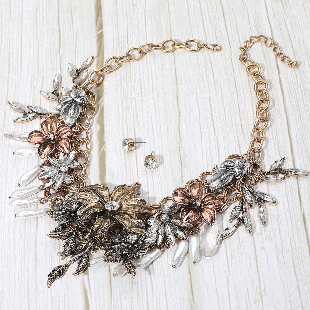 Vintage Floral Metal Accent Faceted Beads Pearl Embellished Statement Necklace