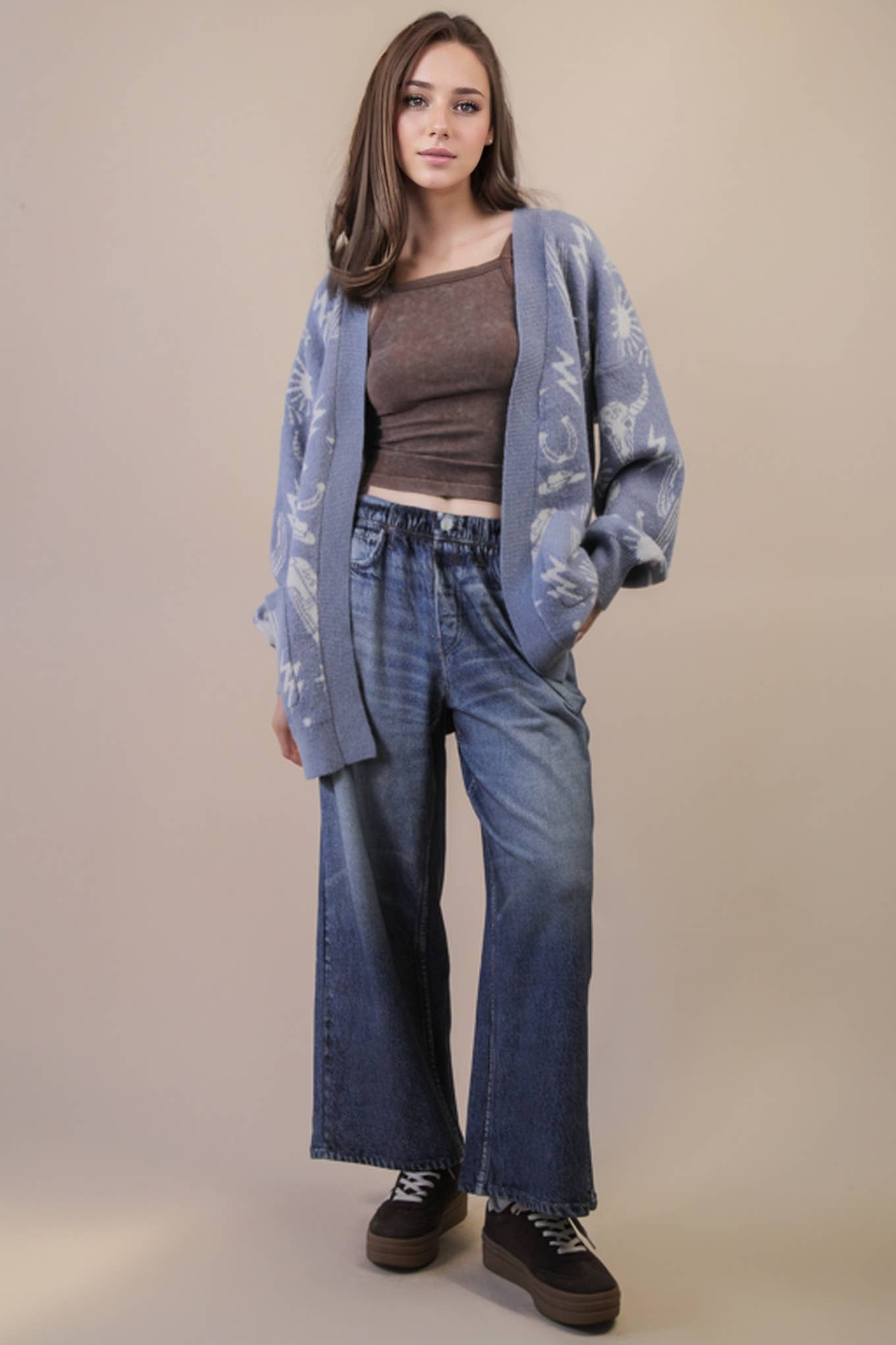 12W3393N-Oversized Western Graphic Knit Sweater Cardigan