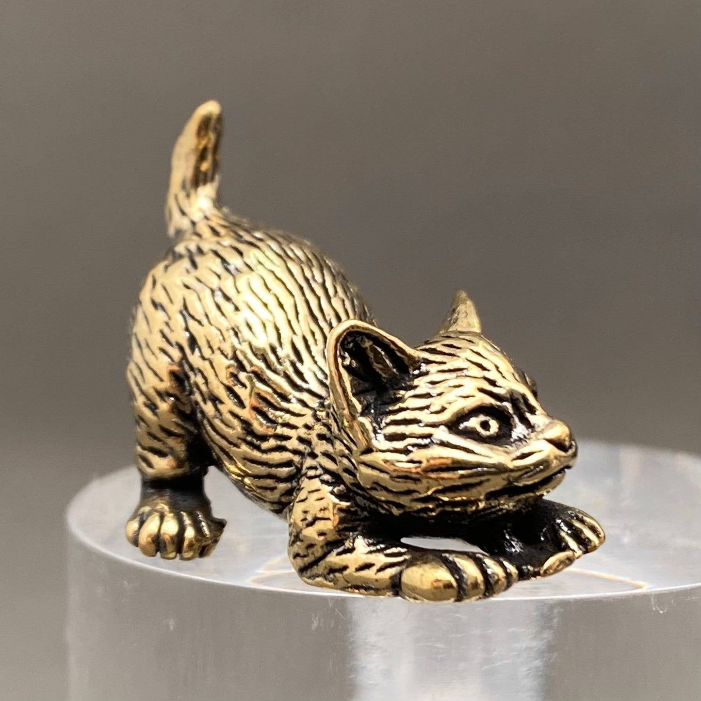 M22. Brass Lying Kitten Crafts Decoration Desktop Ornaments