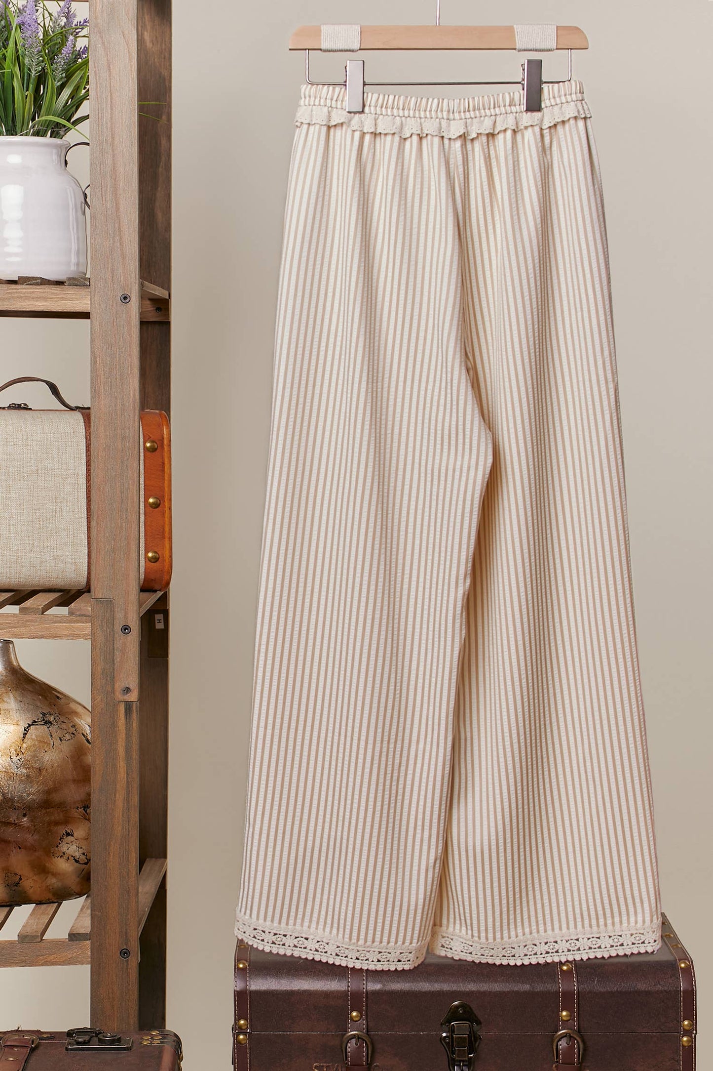 Striped Wide-Leg Pants with Lace Hem: Beige / M