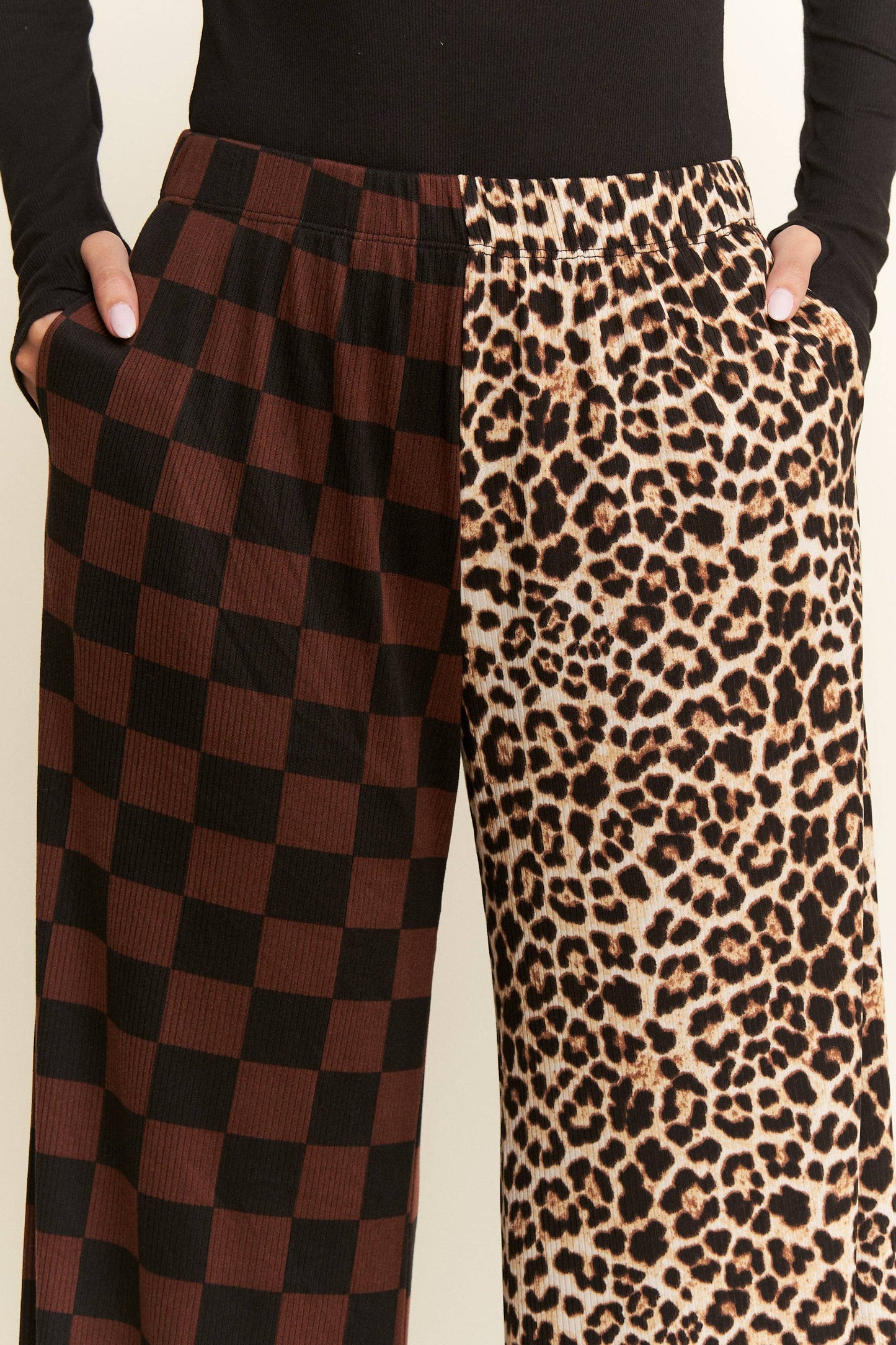 PLUS SIZE SPLIT DECISION LEOPARD-CHECKERED PANTS: MOCHA / 3XL
