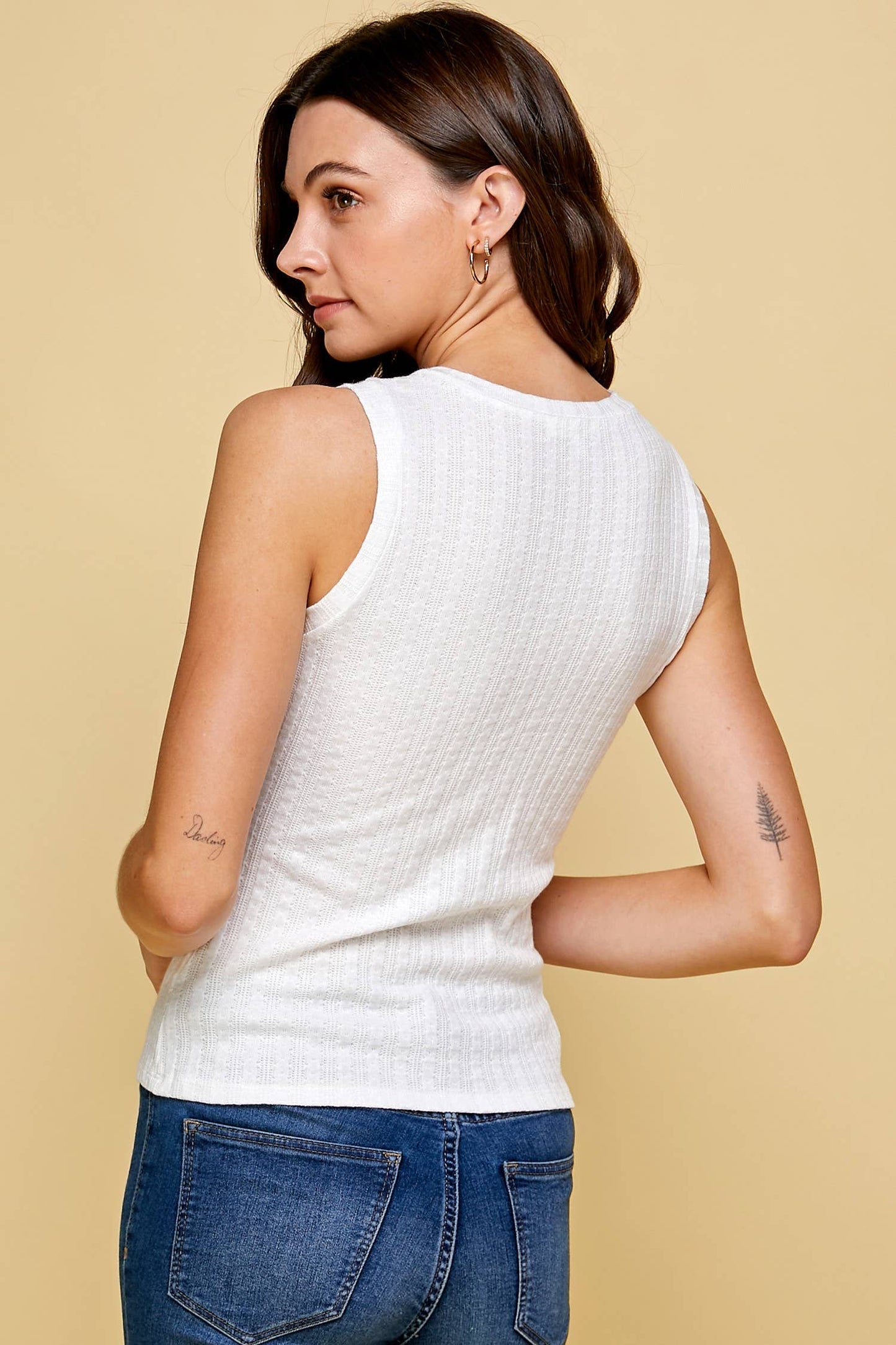 MIXED KNIT TANK TOP WITH BUTTON CLOSURE DETAIL