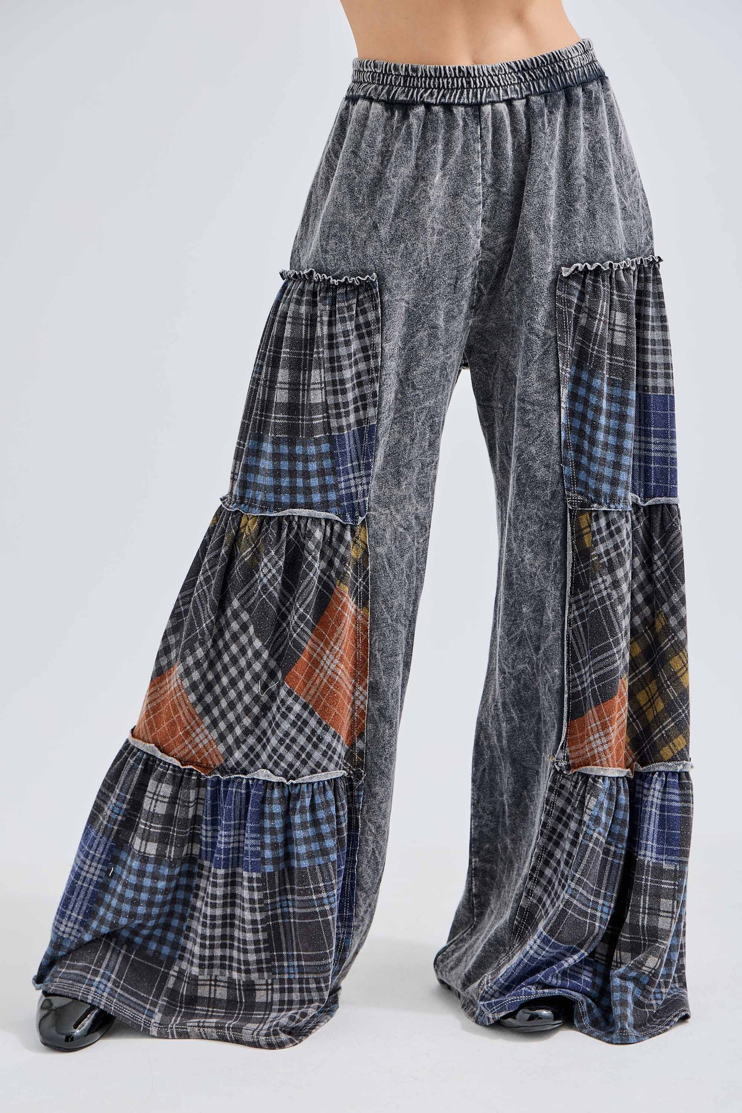 Mineral Washed Tiered Plaid Wide Flare pants HP6675: Olive / S-M-L / 2-2-2