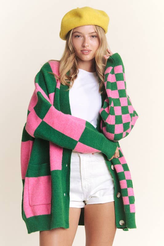 BUTTON DOWN LONG SLEEVE CHECKERED OVERSIZED CARDIGAN: BLACK/WHITE / S/M