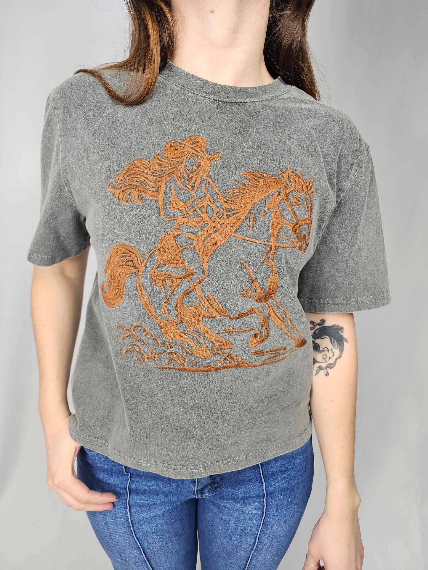 MK639 Cowgirl Embroidery Acid Washed Tee