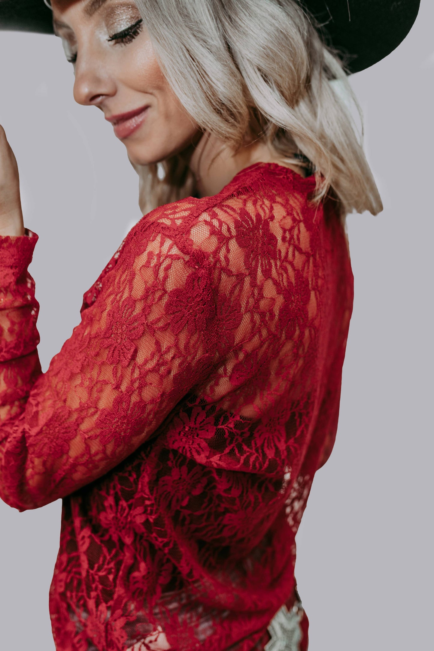 MK570BG Flower Lace Top: Burgundy / 3XL