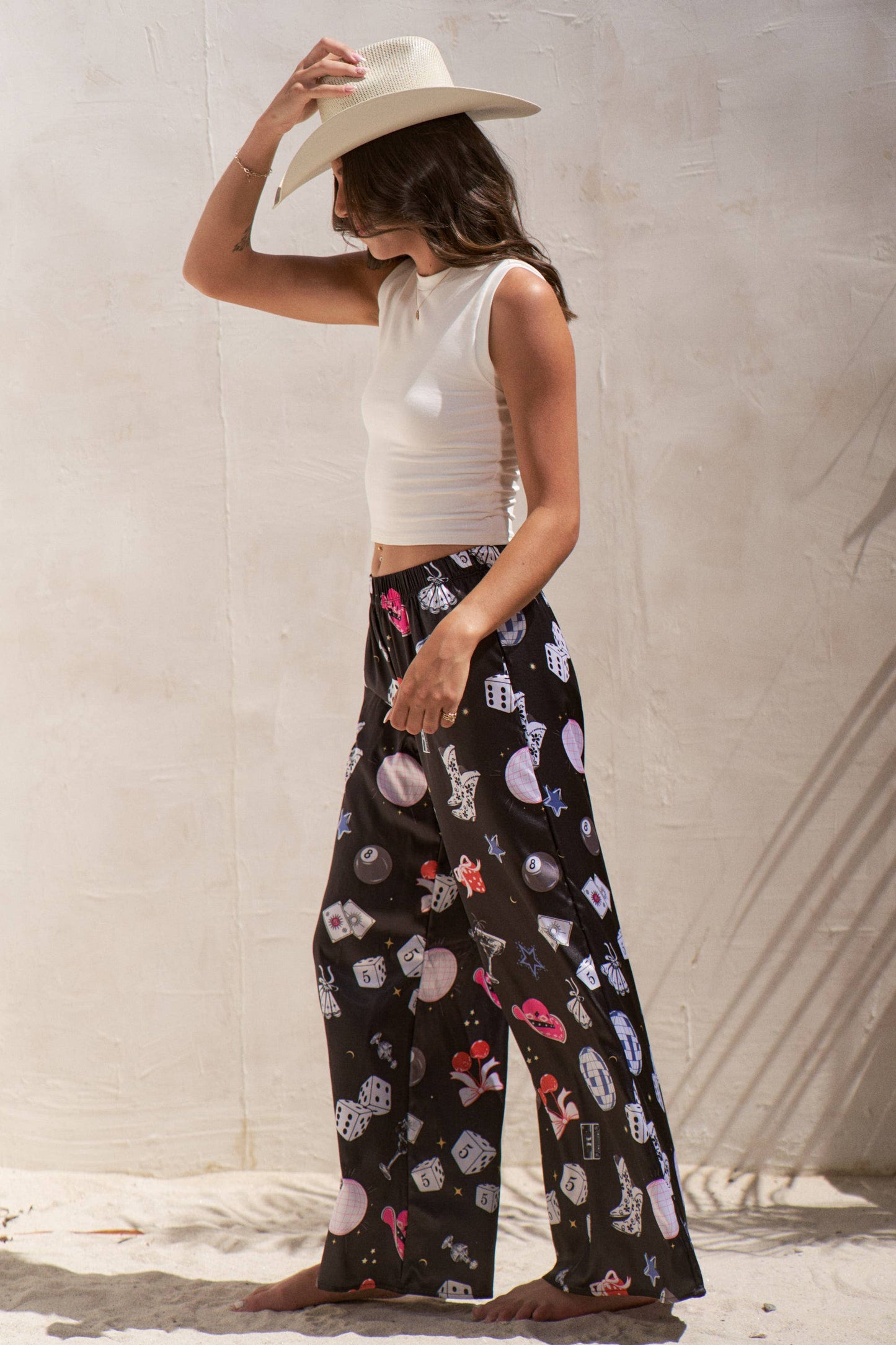 PARTY COLLAGE SATIN PANTS: Black / M