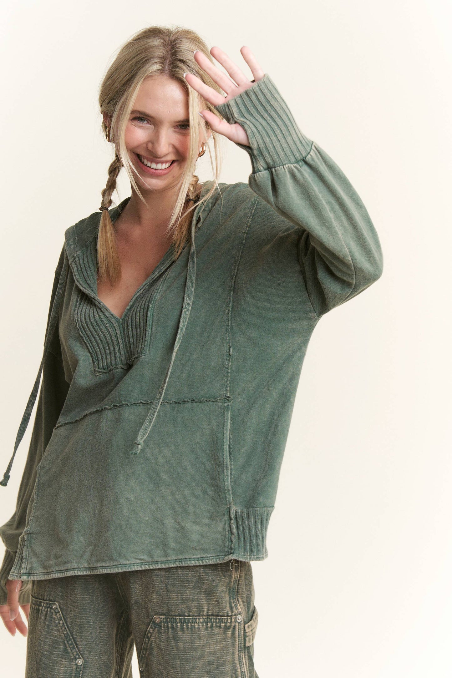 MineralWash Vneck Hoodie Sweatshirt with Thumbholes HT5958: Olive / S-M-L / 2-2-2