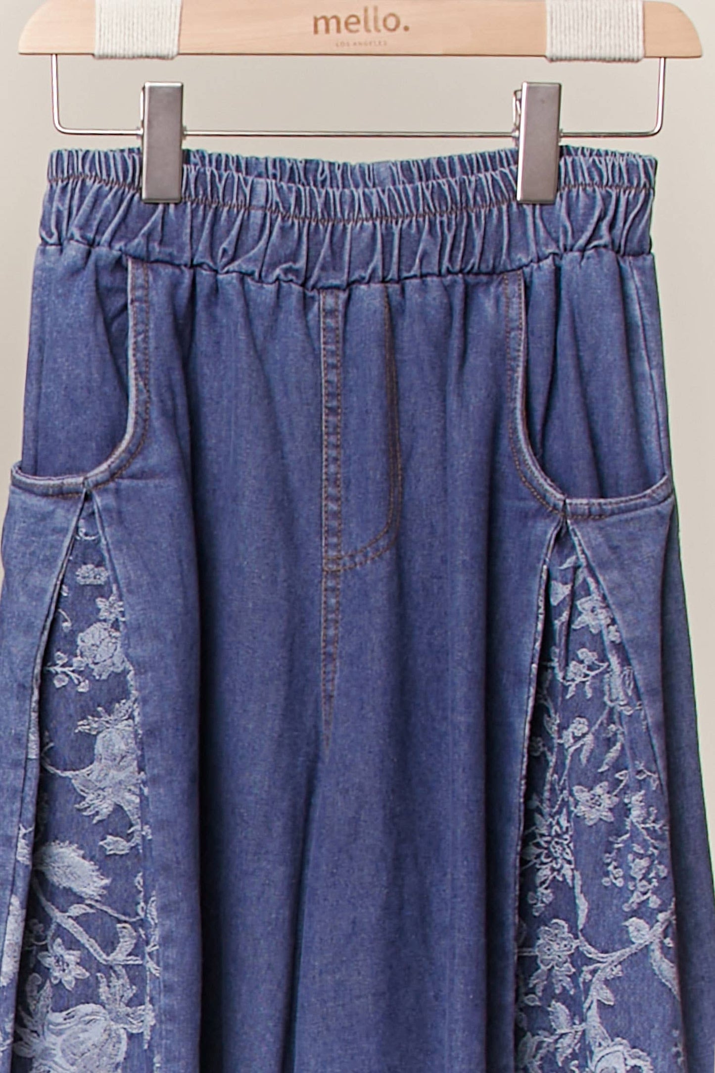 Side Floral Wide-Leg Jeans Pants: Denim / M
