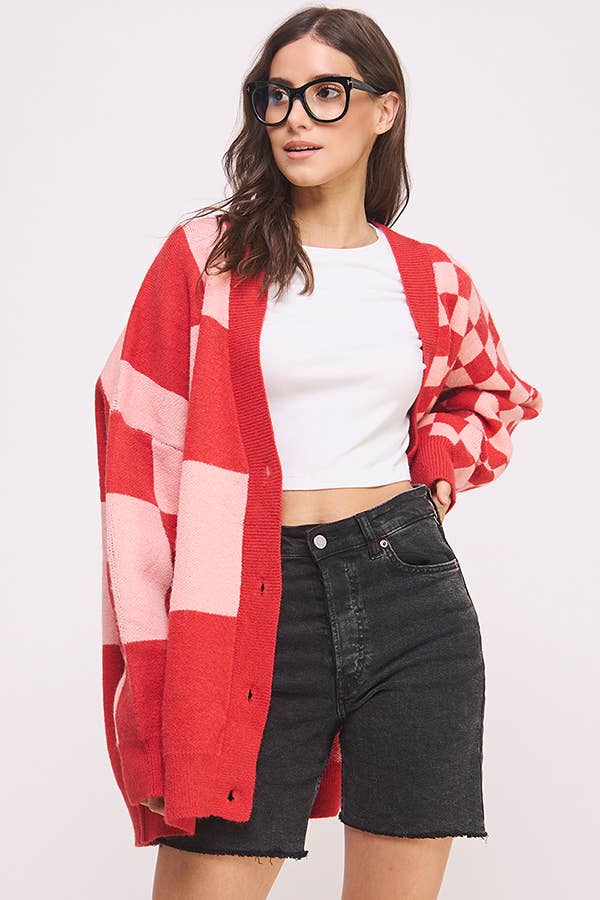 BUTTON DOWN LONG SLEEVE CHECKERED OVERSIZED CARDIGAN: BLACK/WHITE / S/M