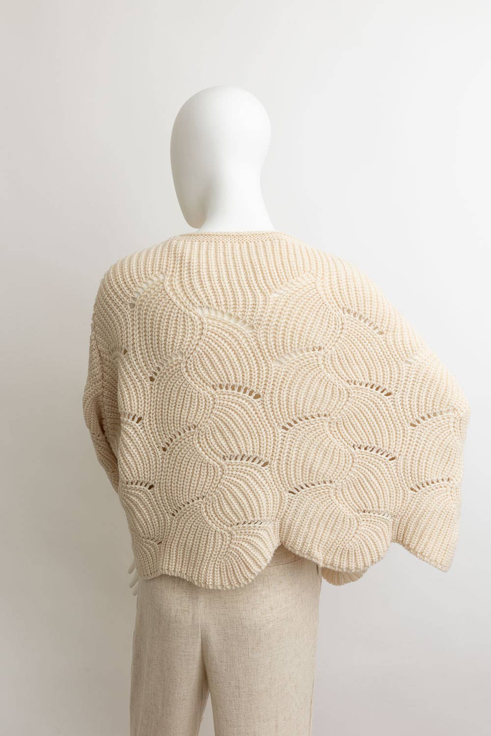 Ribbed Knit Pattern Poncho w/ Sleeves: Burgundy