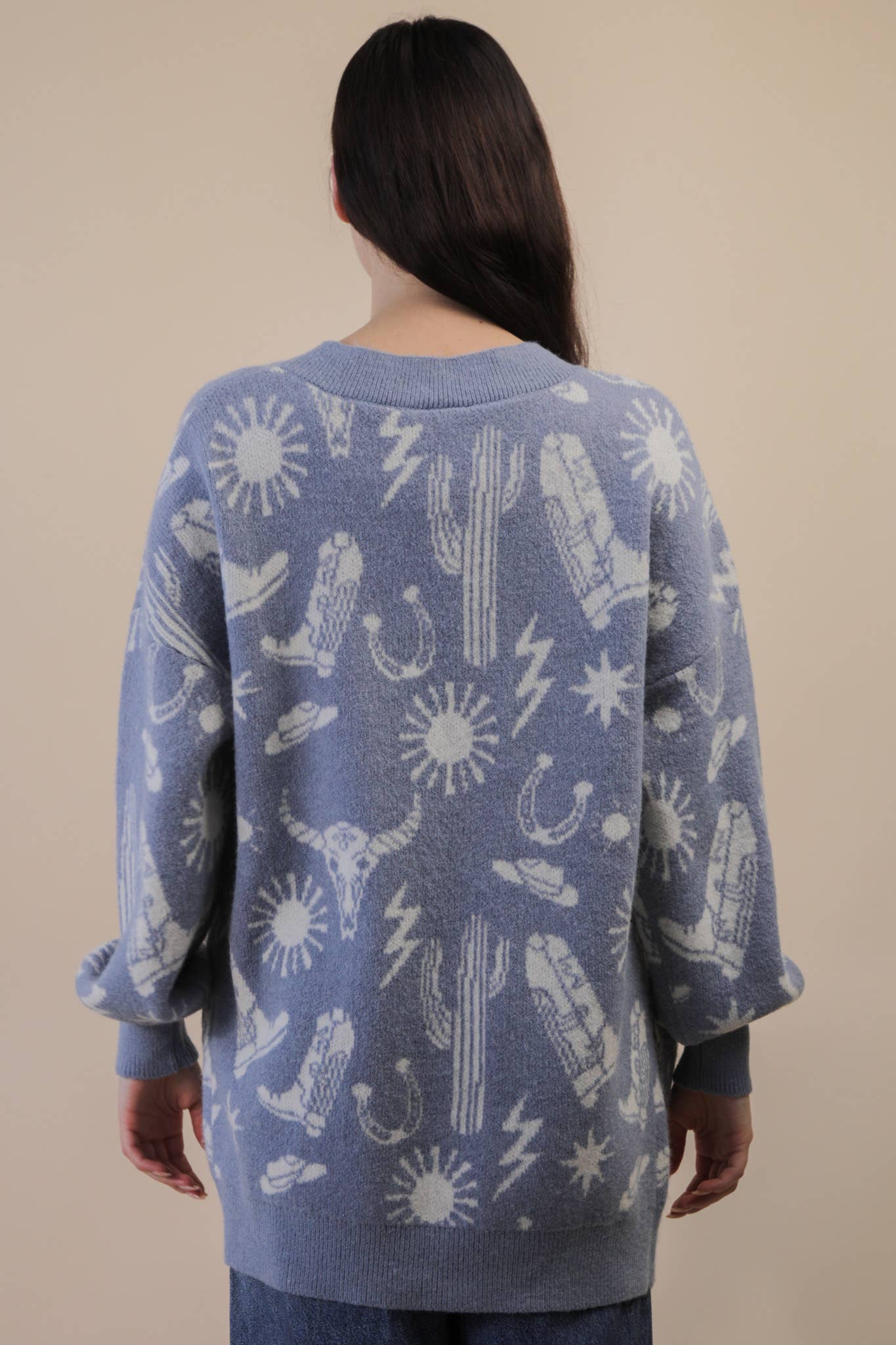 12W3393N-Oversized Western Graphic Knit Sweater Cardigan