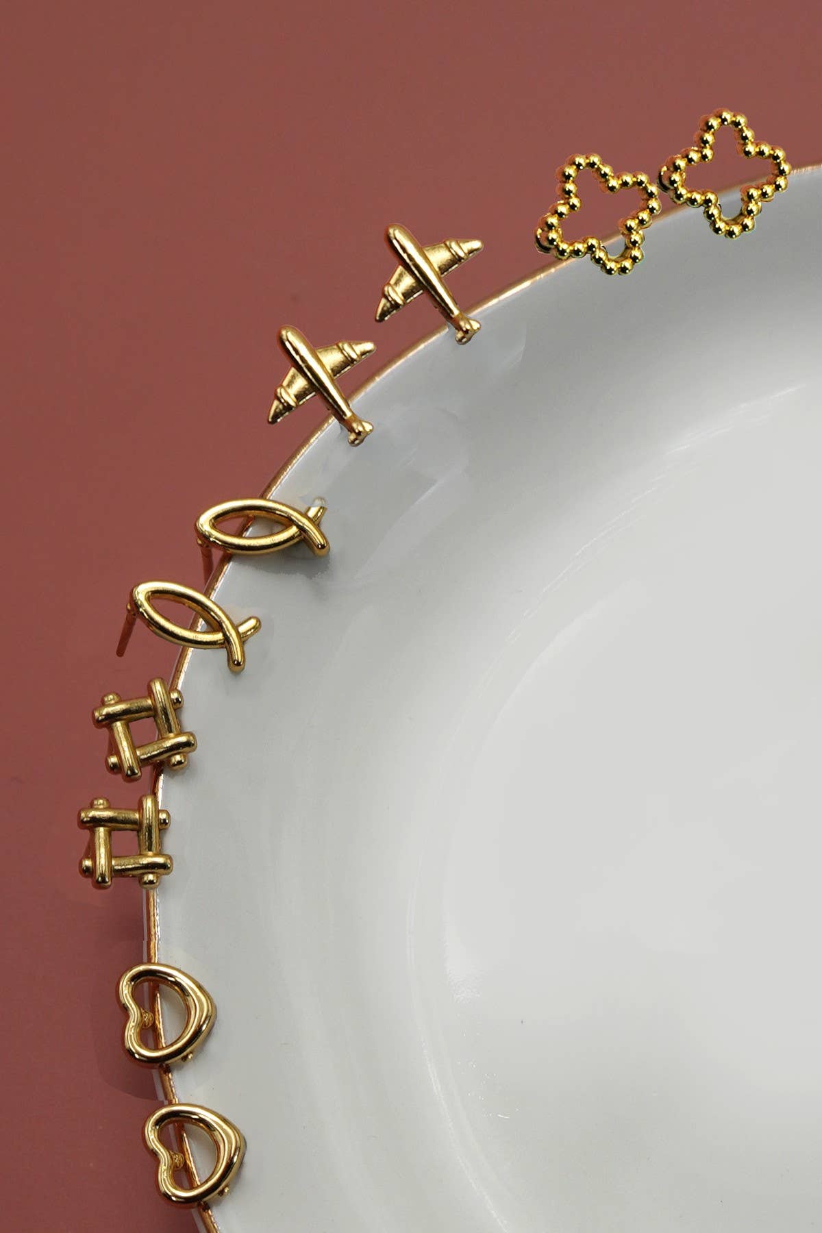 18K Stainless Steel Tarnish Free Waterproof Studs | 40E424