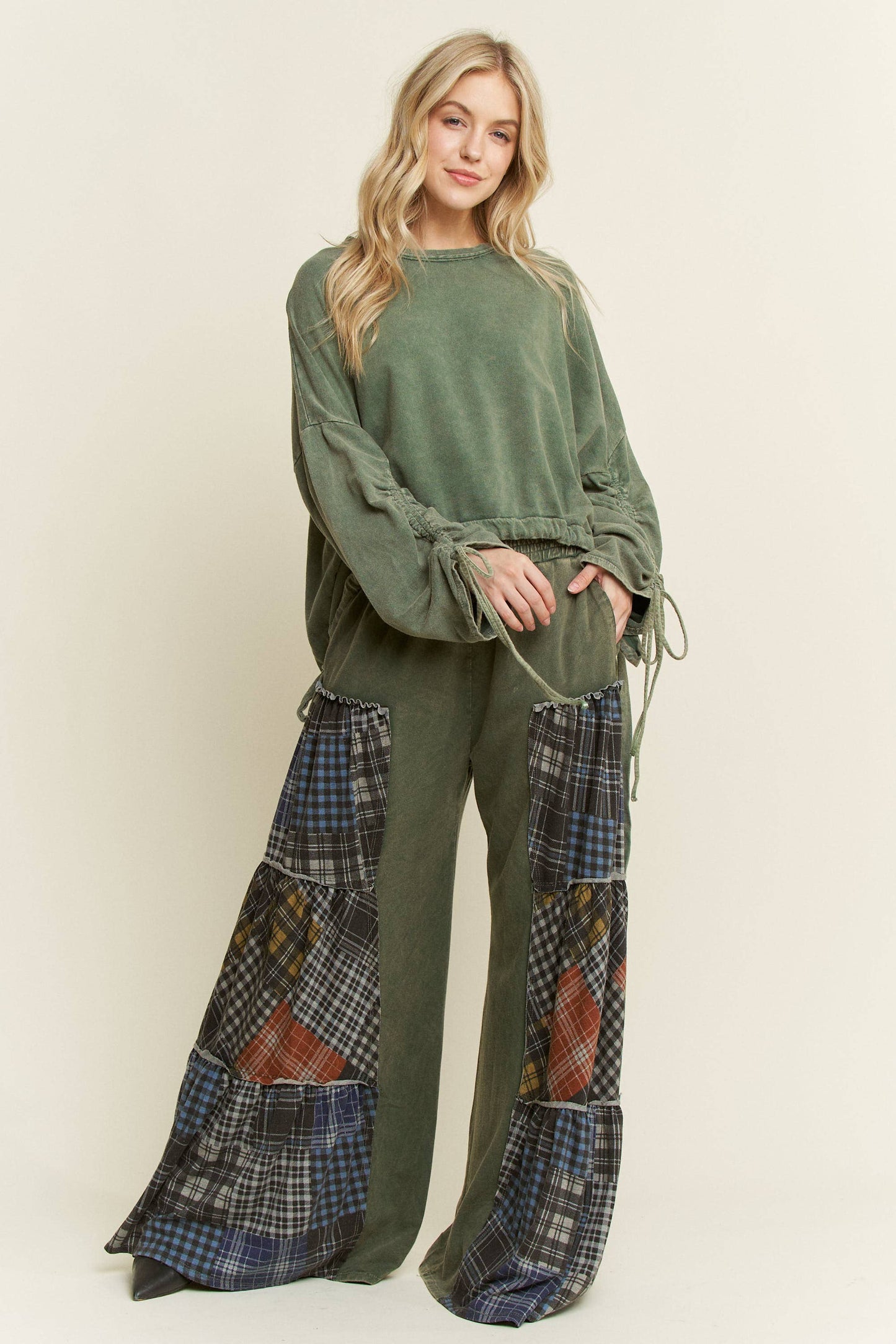 Mineral Washed Tiered Plaid Wide Flare pants HP6675: Olive / S-M-L / 2-2-2