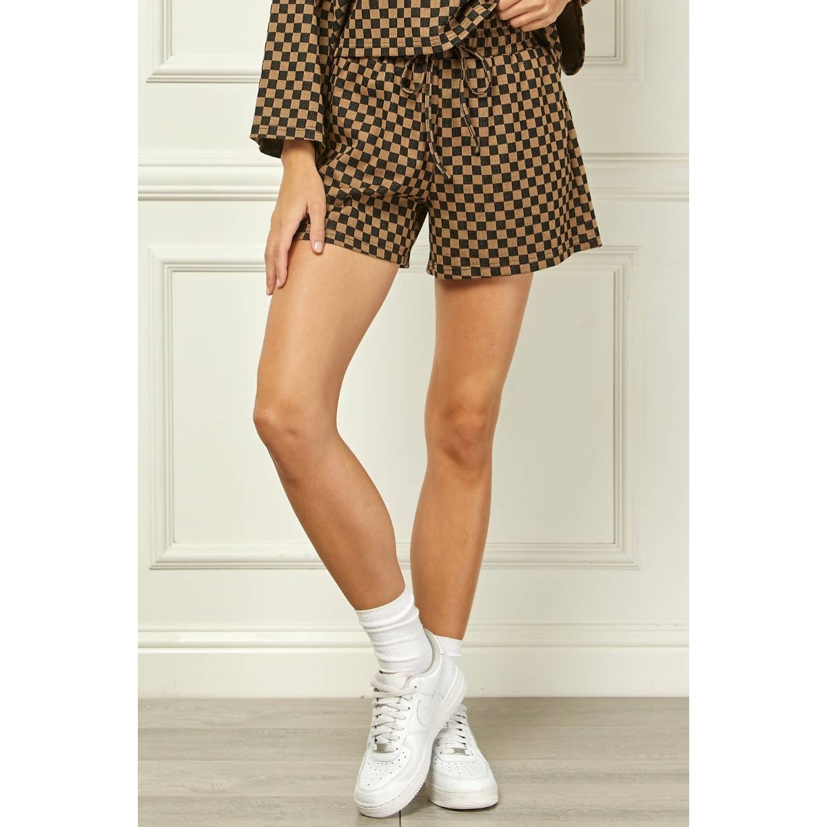 Checker Jersey Drawstring Short : Brown / L