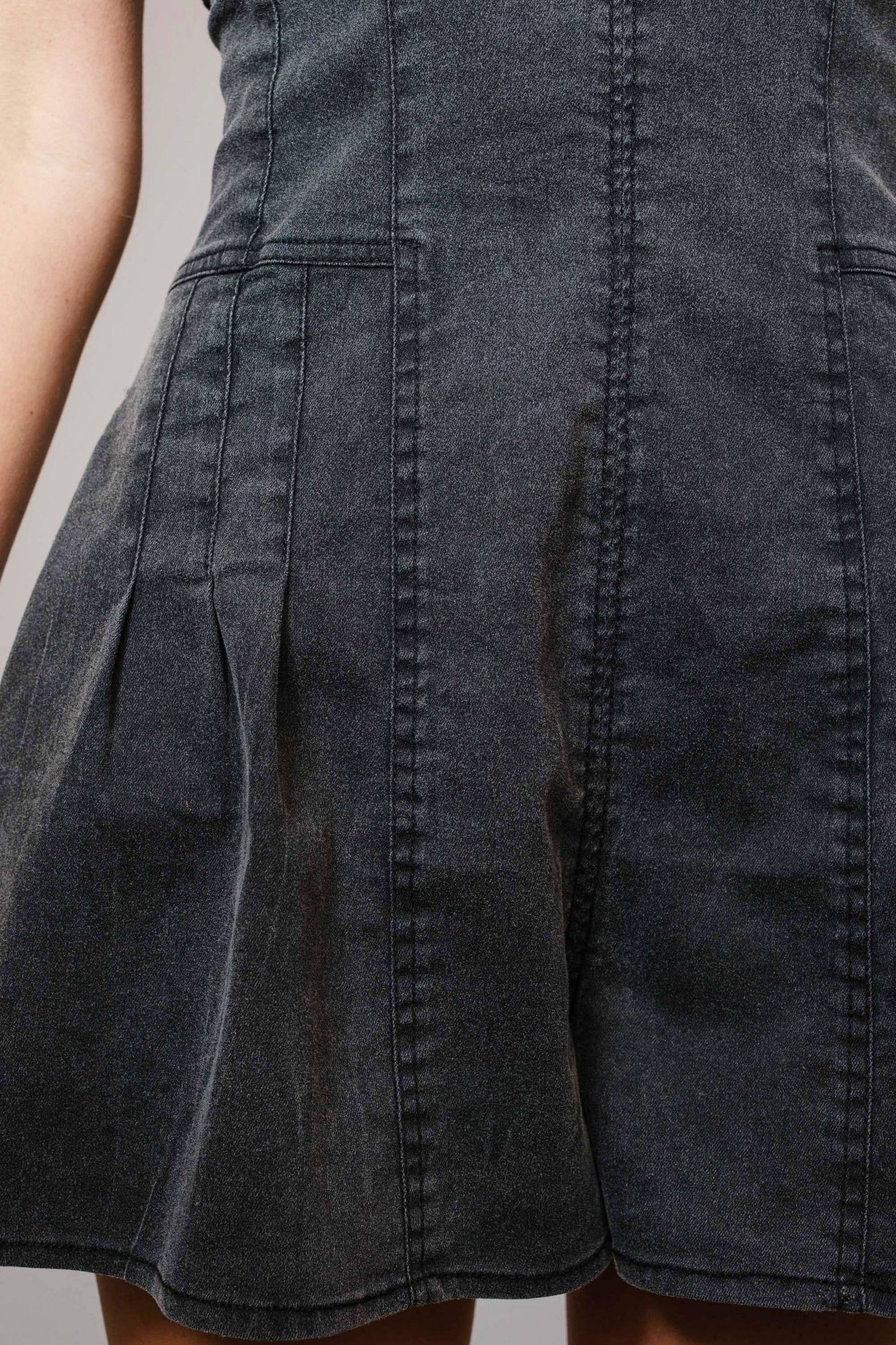 52112R - Sweetheart Ruffle Sleeve Denim Romper