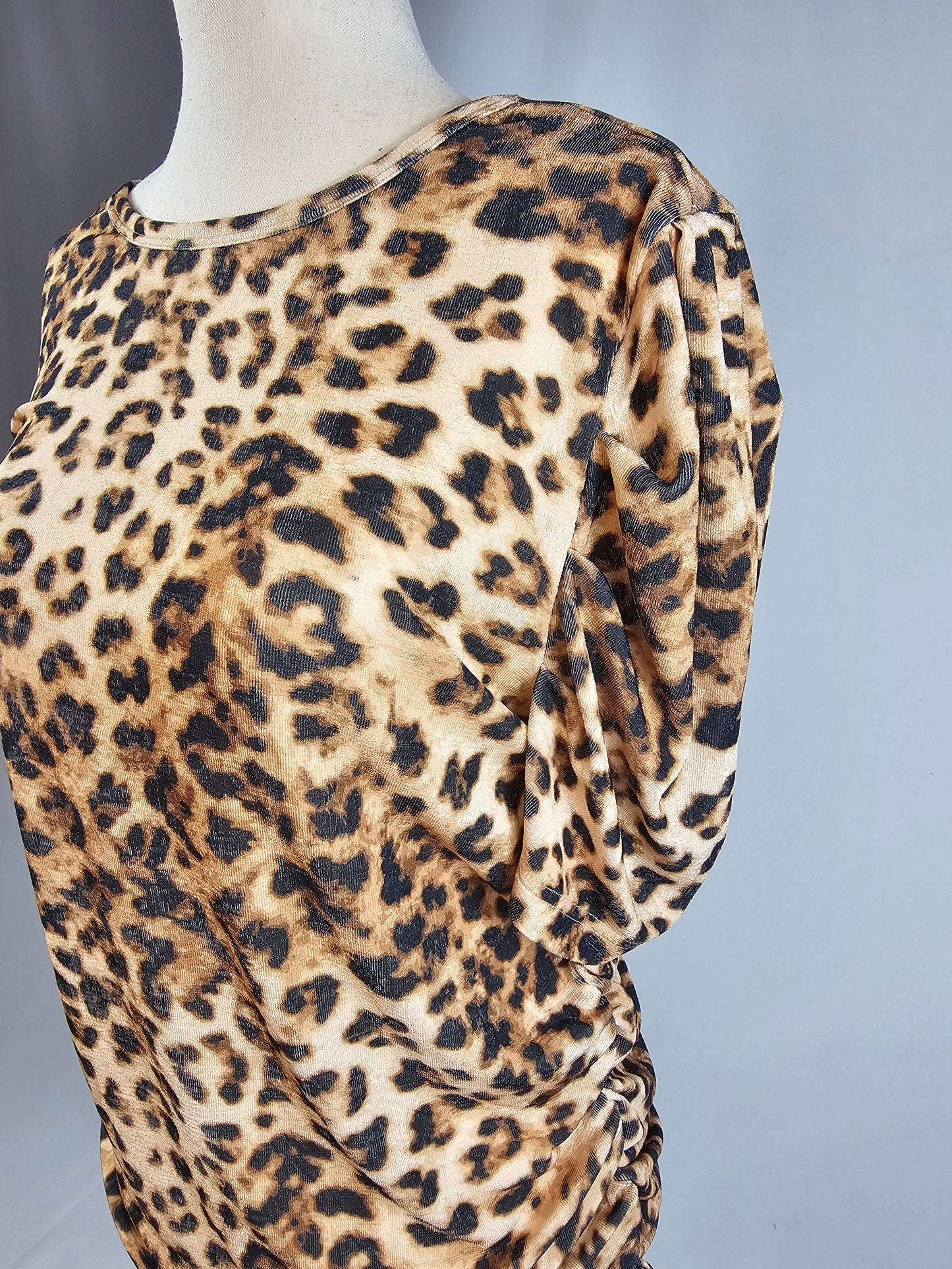 TZ82 Leopard Puff Sleeve Blouse