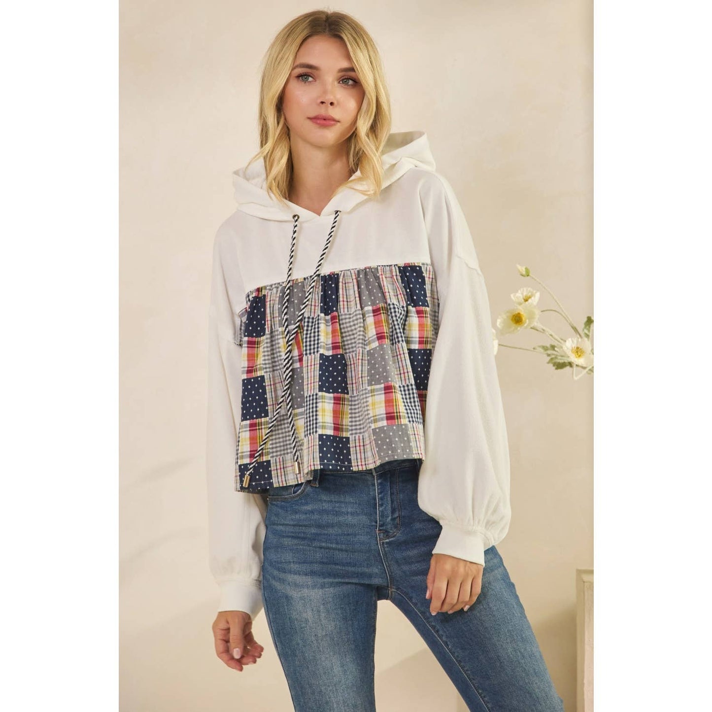 Contrast Cropped Hoodie: White / S