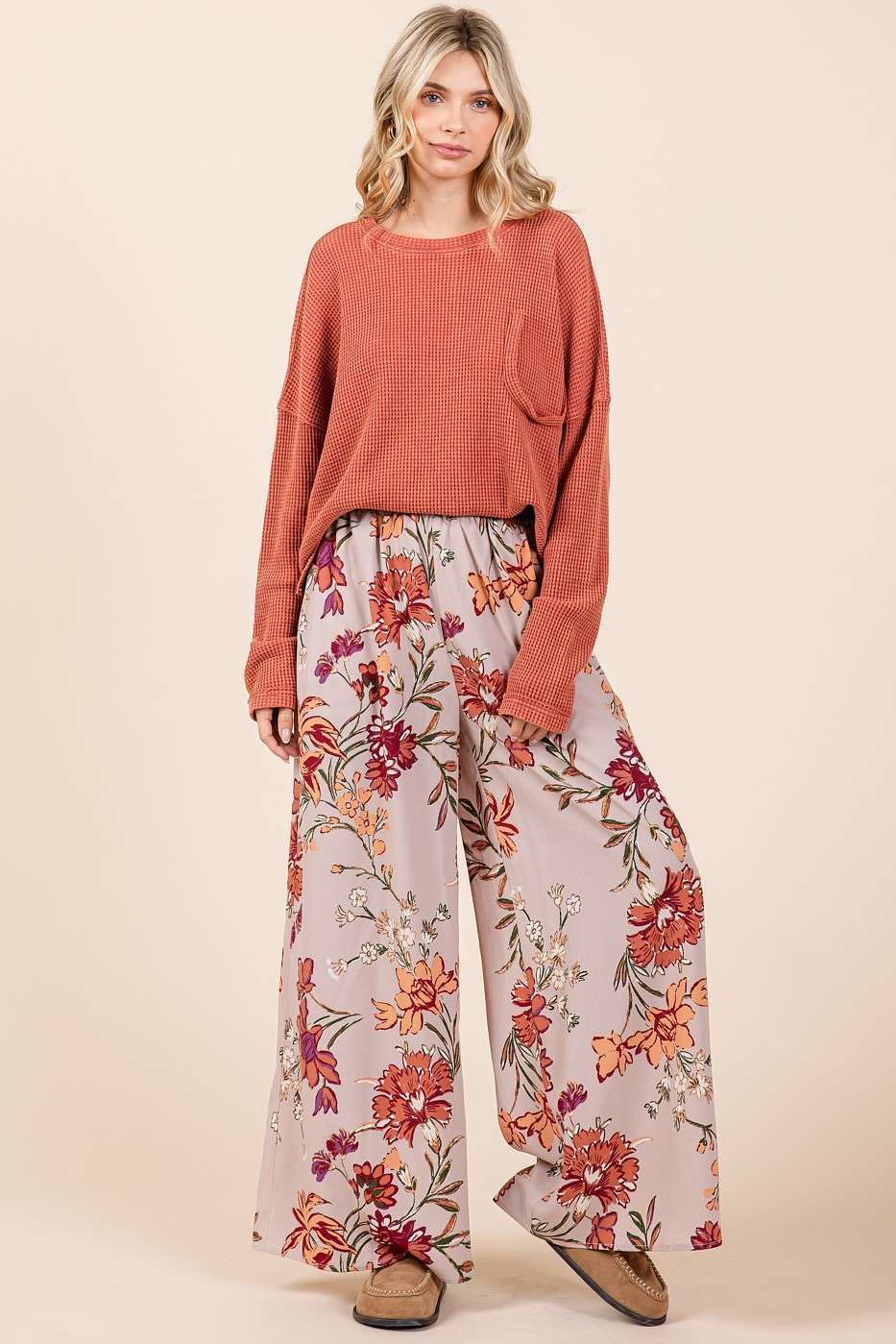 FLOWER PRINT ELASTIC WAIST MID RISE WIDE LEG PANTS