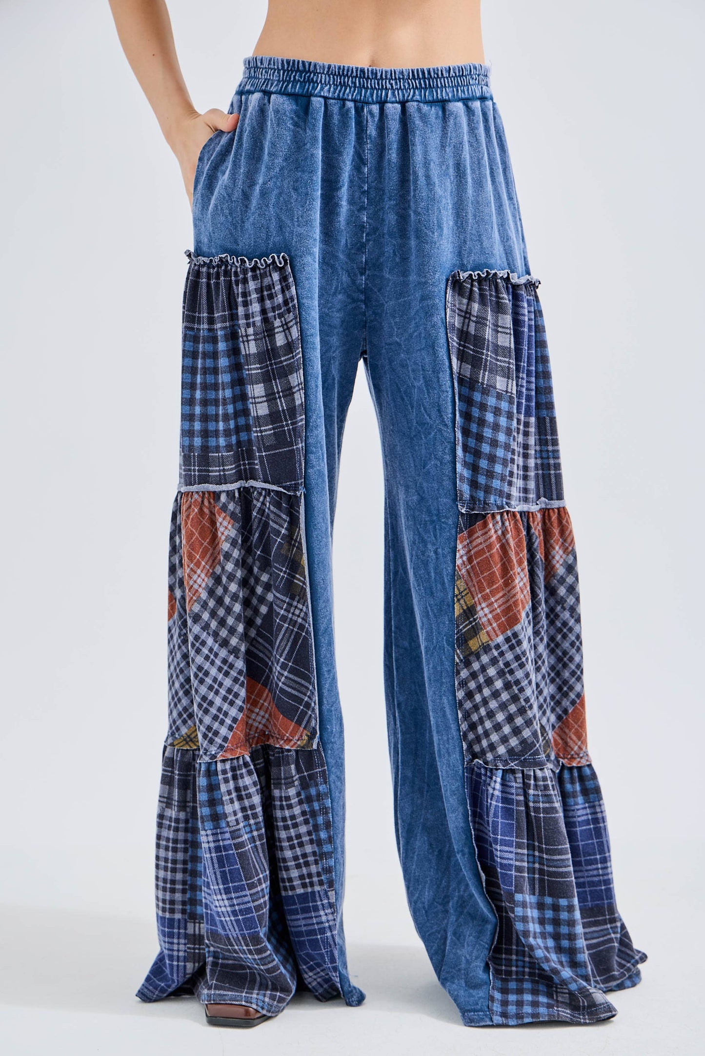 Mineral Washed Tiered Plaid Wide Flare pants HP6675: Olive / S-M-L / 2-2-2