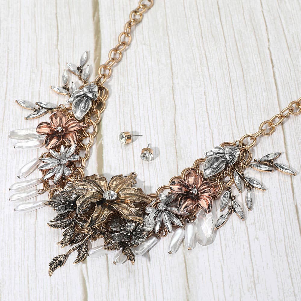 Vintage Floral Metal Accent Faceted Beads Pearl Embellished Statement Necklace