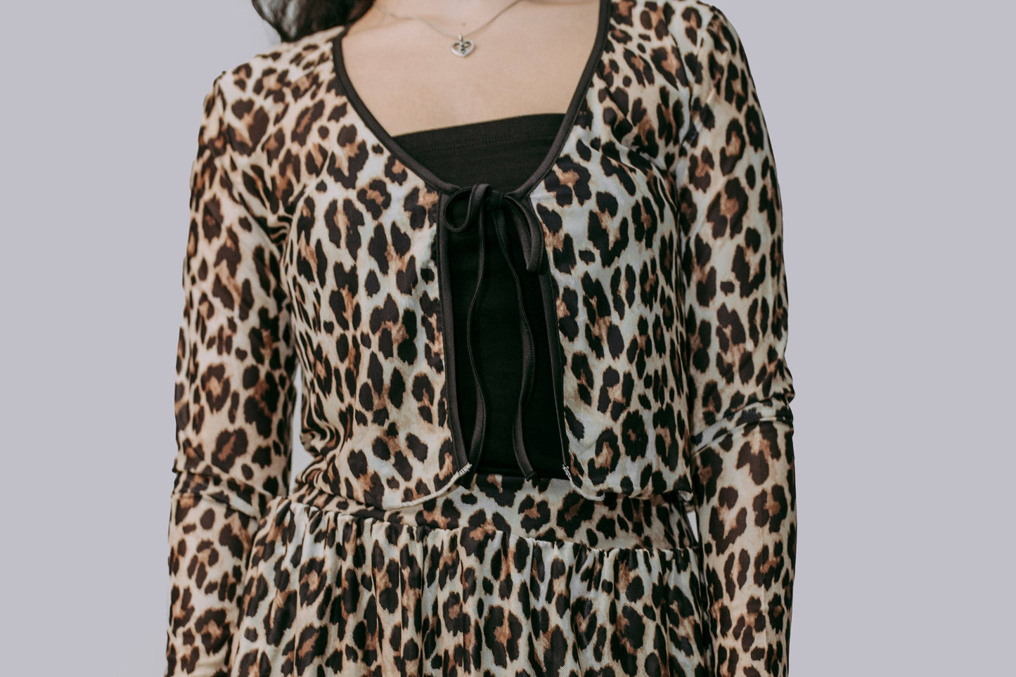 MK684 Leopard Front tie Mesh Blouse
