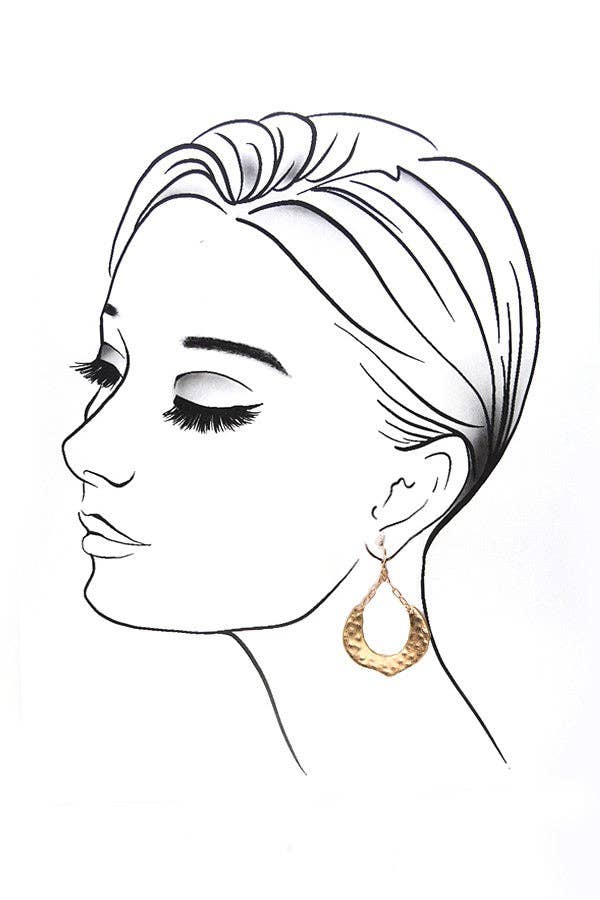 HAMMERED HORSESHOE DROP EARRING | 31E21566: GOLD
