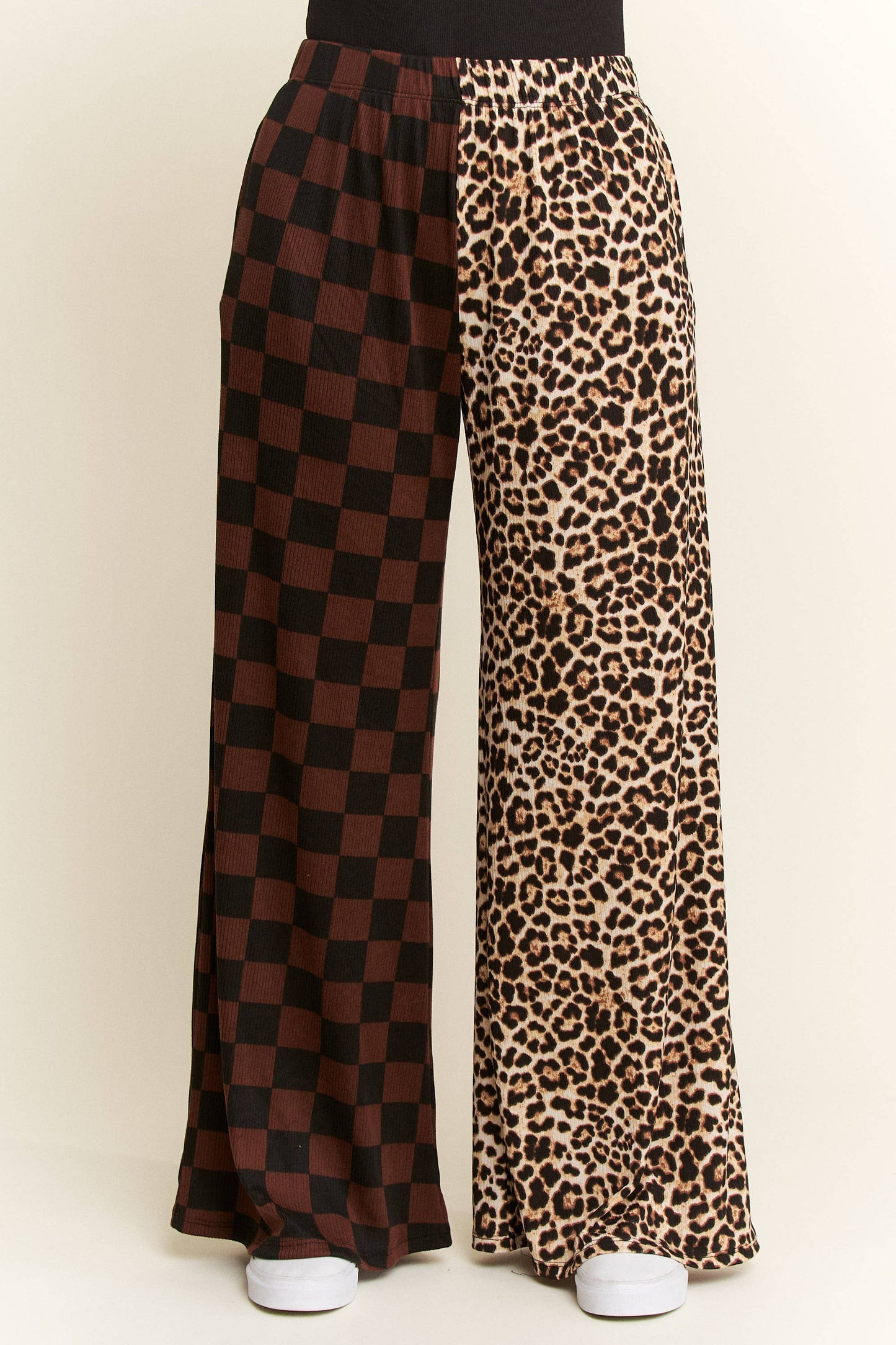 PLUS SIZE SPLIT DECISION LEOPARD-CHECKERED PANTS: MOCHA / 1XL