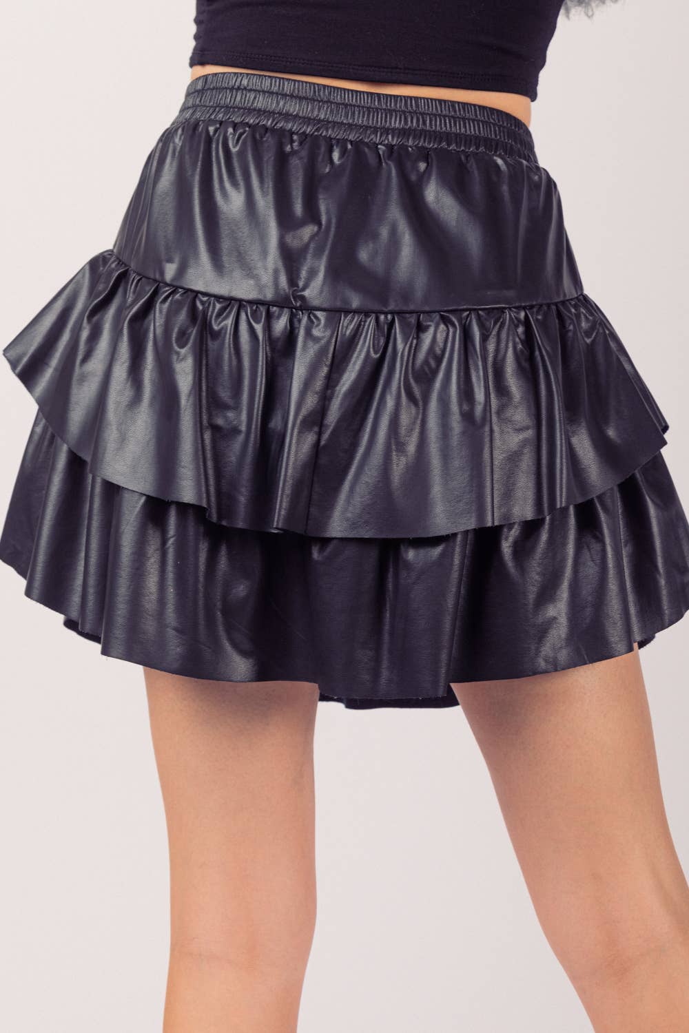 VS50929-Faux Leather Ruffle Mini Skirt