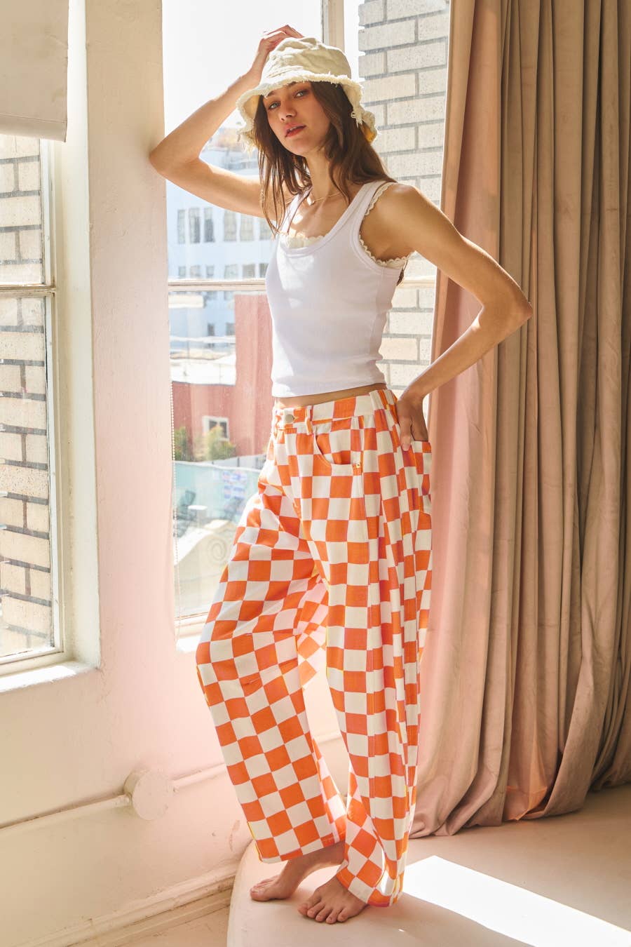 Checkered Printed Barrel Denim Pants: Mocha Combo / M