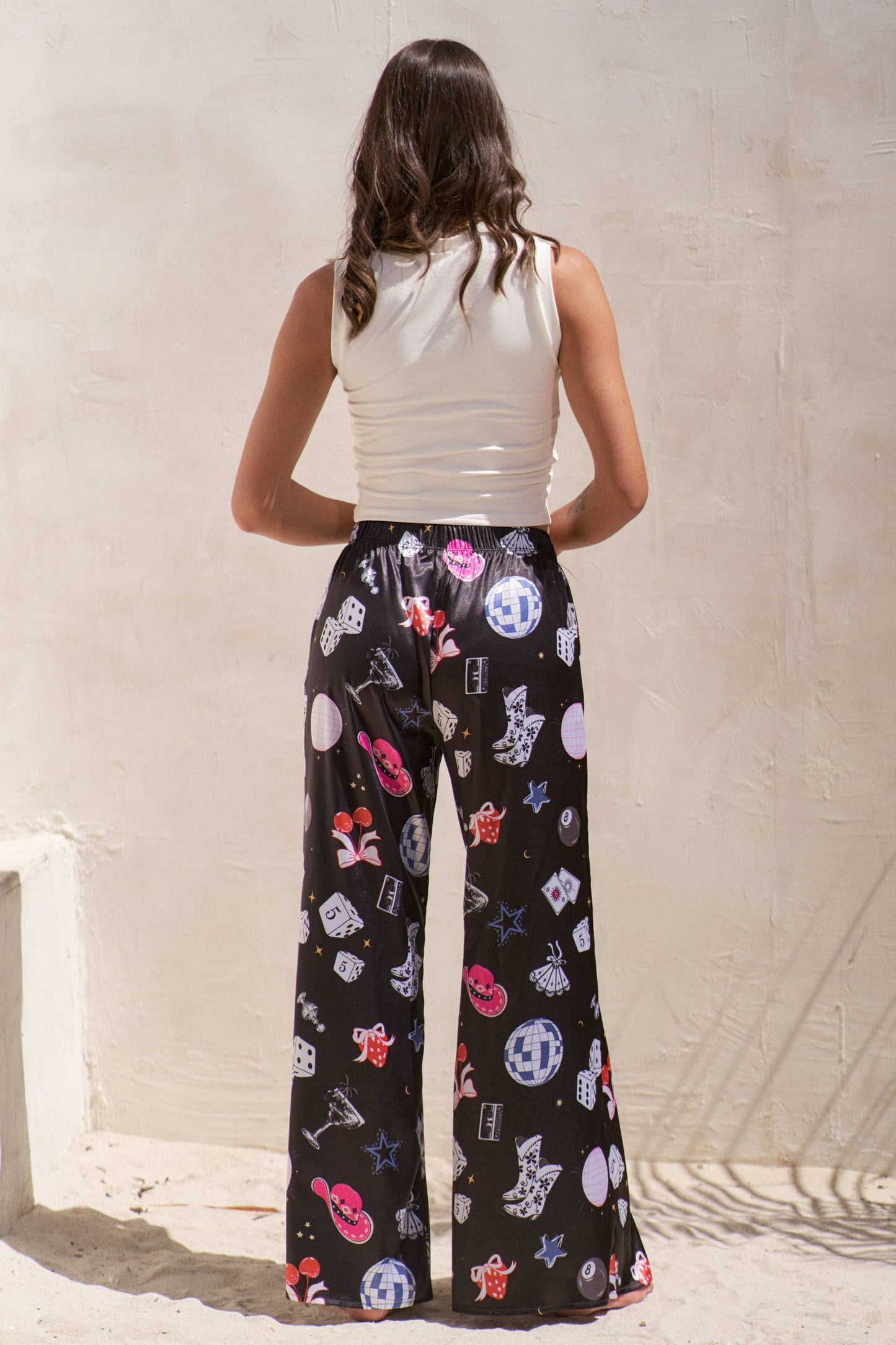 PARTY COLLAGE SATIN PANTS: Black / S