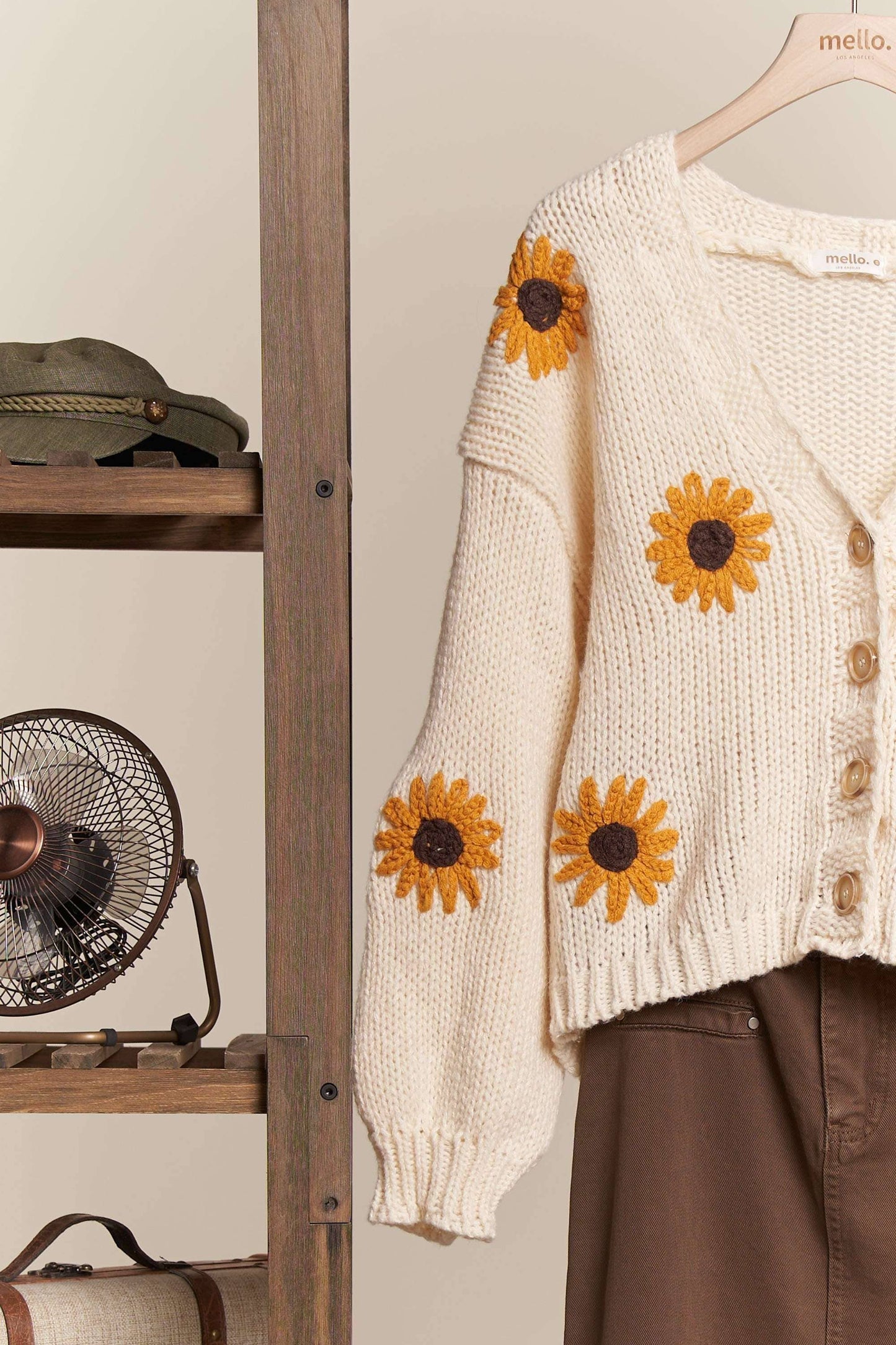 Sunflower Embroidered V Neck Cardigan: Cream / L