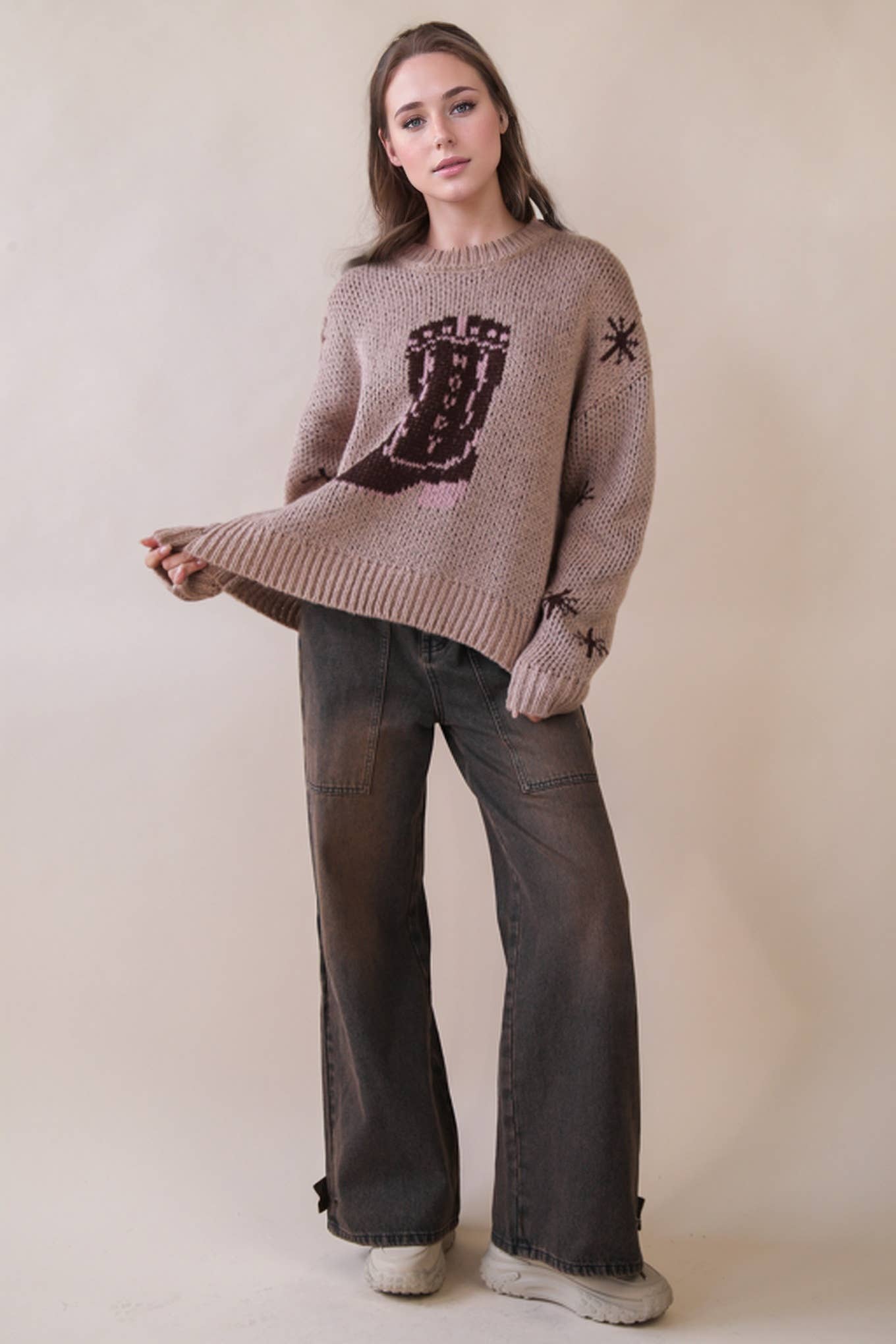 12W3402N-Cowboy Boots Graphic Print Knit Sweater