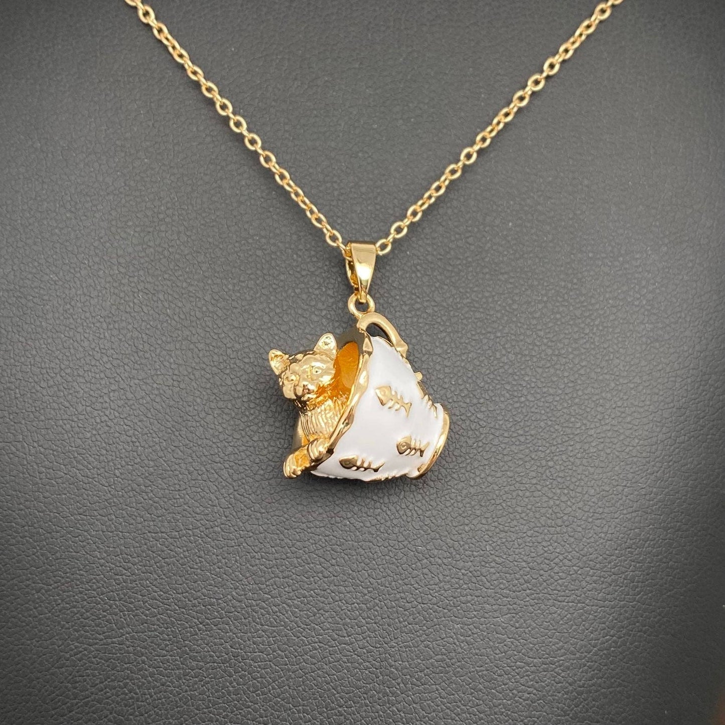M34. Small Animals In A Teacup Charm Necklace