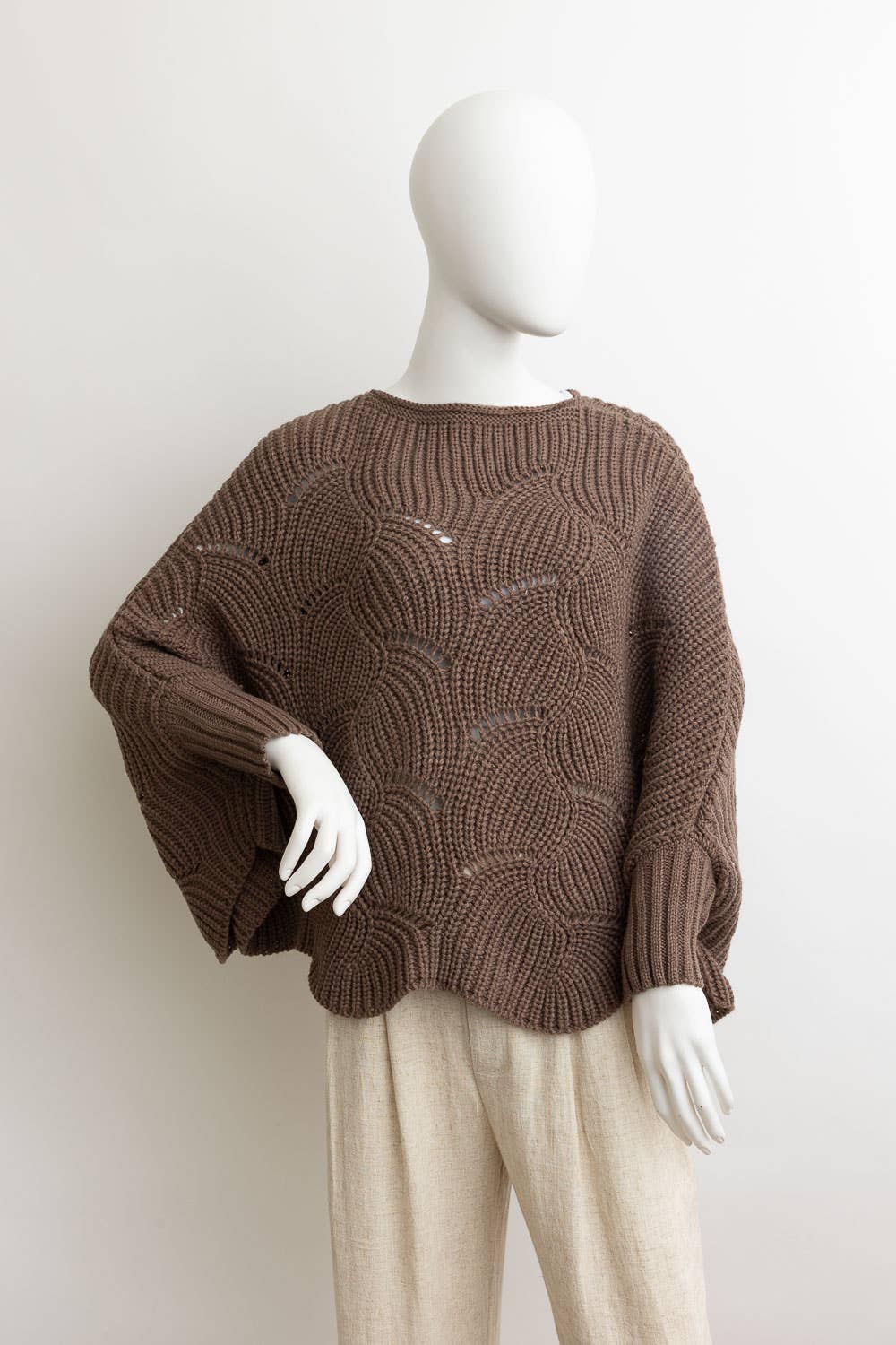 Ribbed Knit Pattern Poncho w/ Sleeves: Burgundy