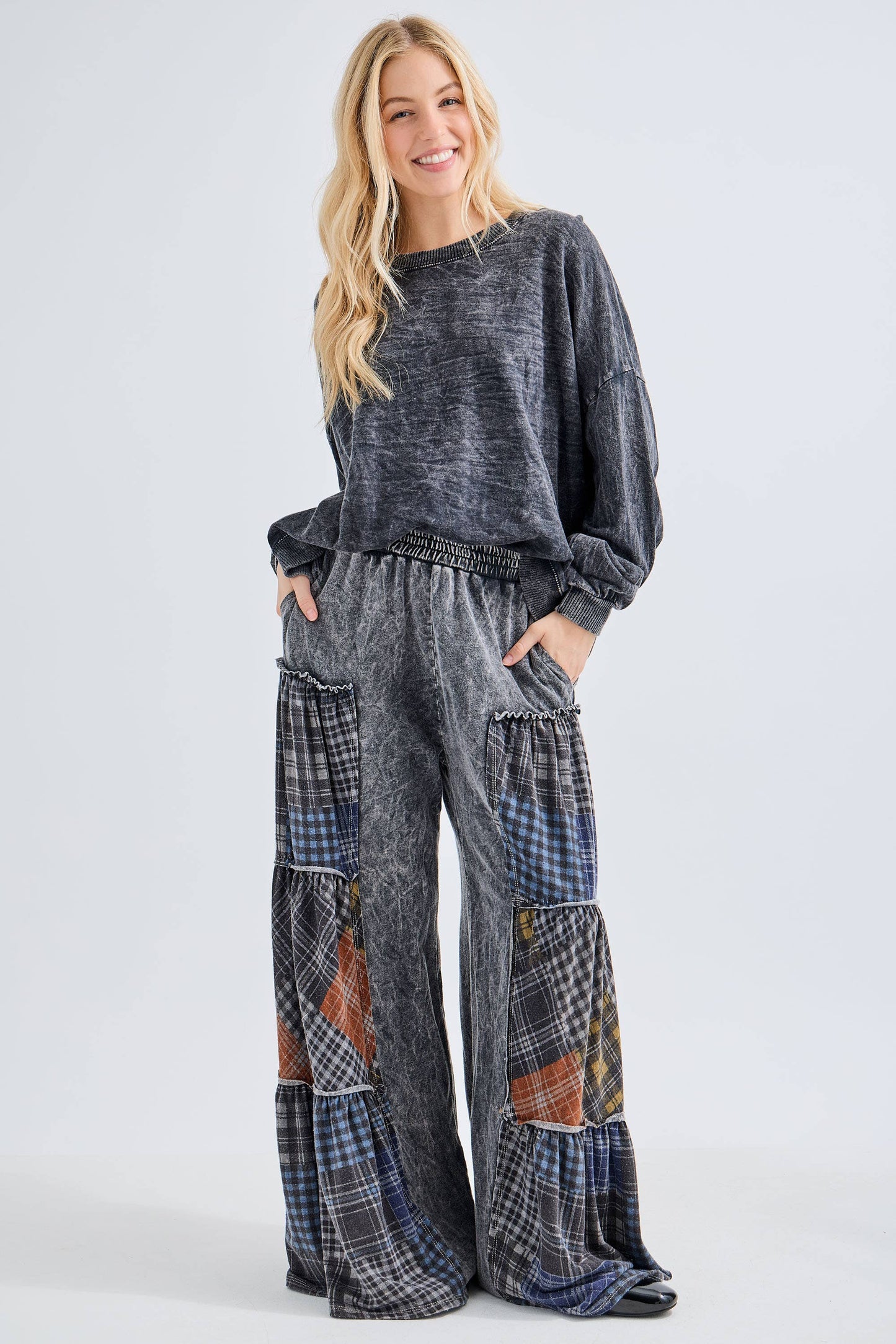 Mineral Washed Tiered Plaid Wide Flare pants HP6675: Olive / S-M-L / 2-2-2
