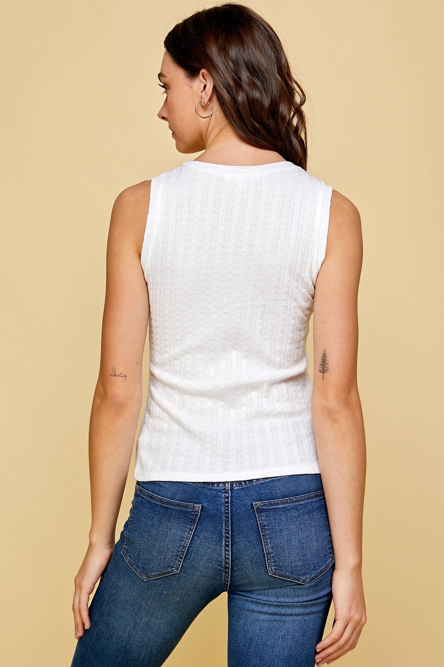 MIXED KNIT TANK TOP WITH BUTTON CLOSURE DETAIL