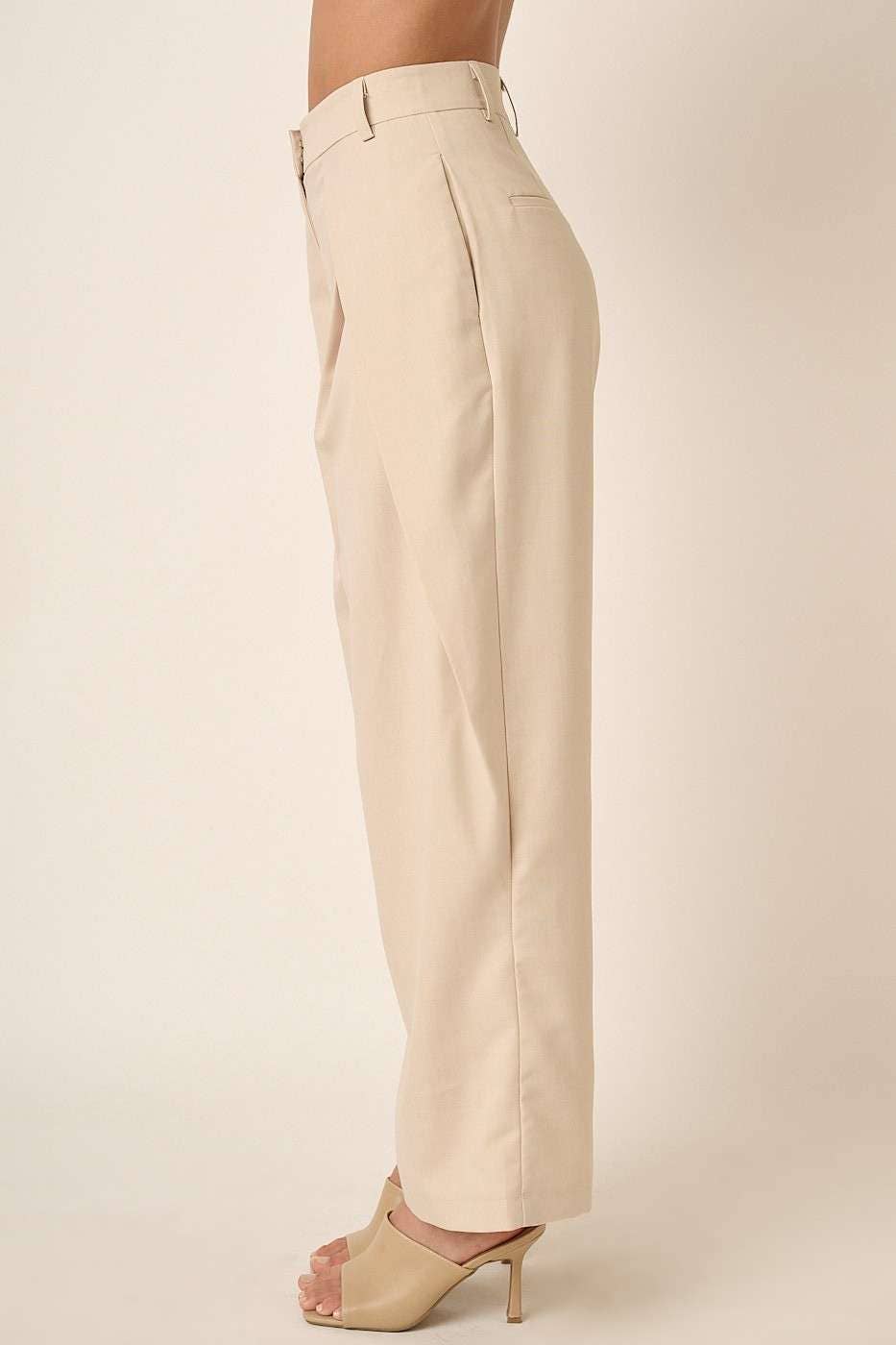 M70590 - DEEP PLEATED HIGH WAISTED WIDE LEG PANTS